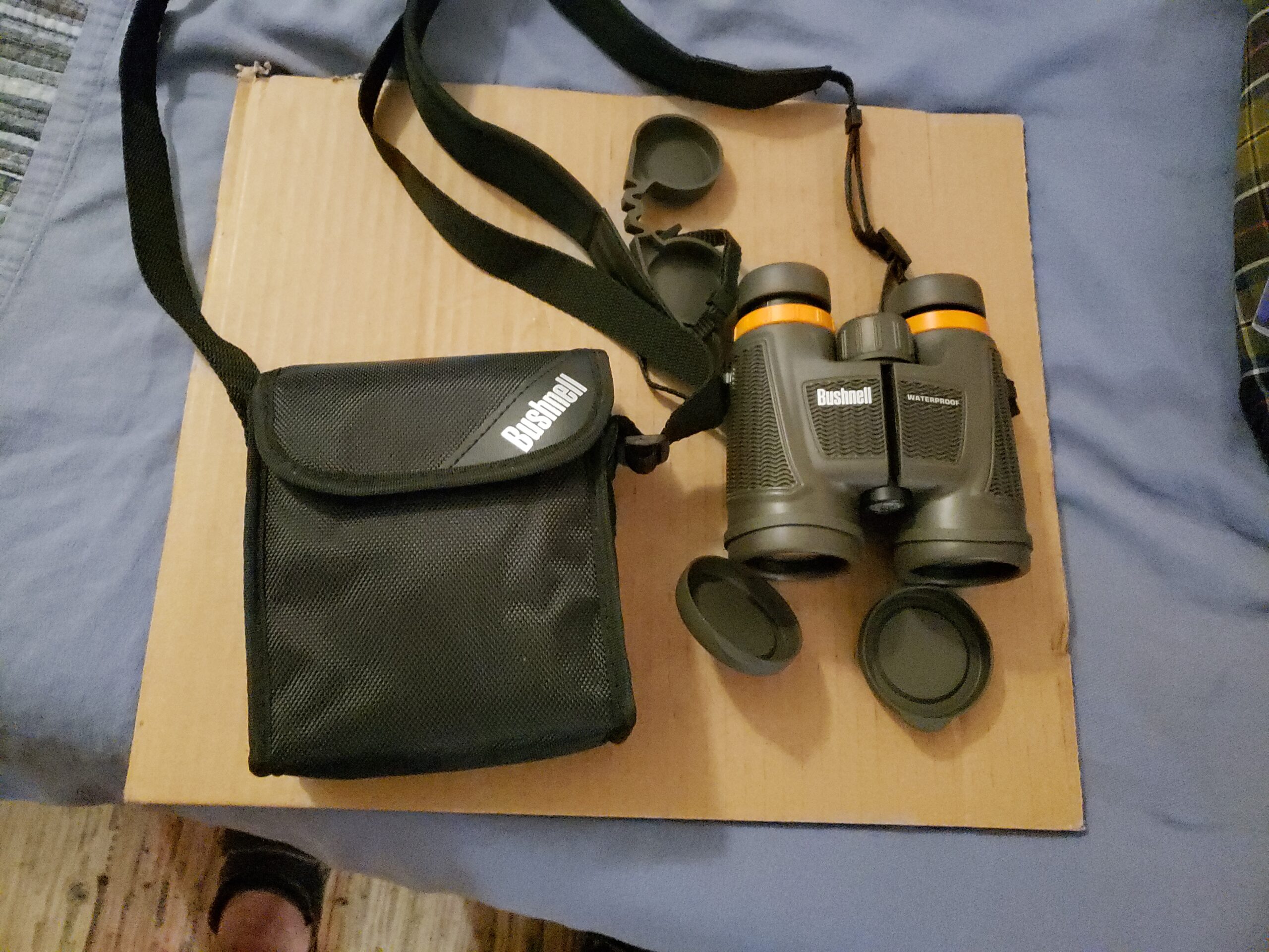 Bushnell H2O Xtreme 10x42 Compact Waterproof Binoculars - Fully Multi-Coated Lenses, Anti-Fog, High-Performance Optics for Hunting, Birdwatching, Fishing, Boating, and Travel Customer Review Bushnell H2O Xtreme 10x42 Compact Waterproof Binoculars - Fully Multi-Coated Lenses, Anti-Fog, High-Performance Optics for Hunting, Birdwatching, Fishing, Boating, and Travel - Customer Photo 3