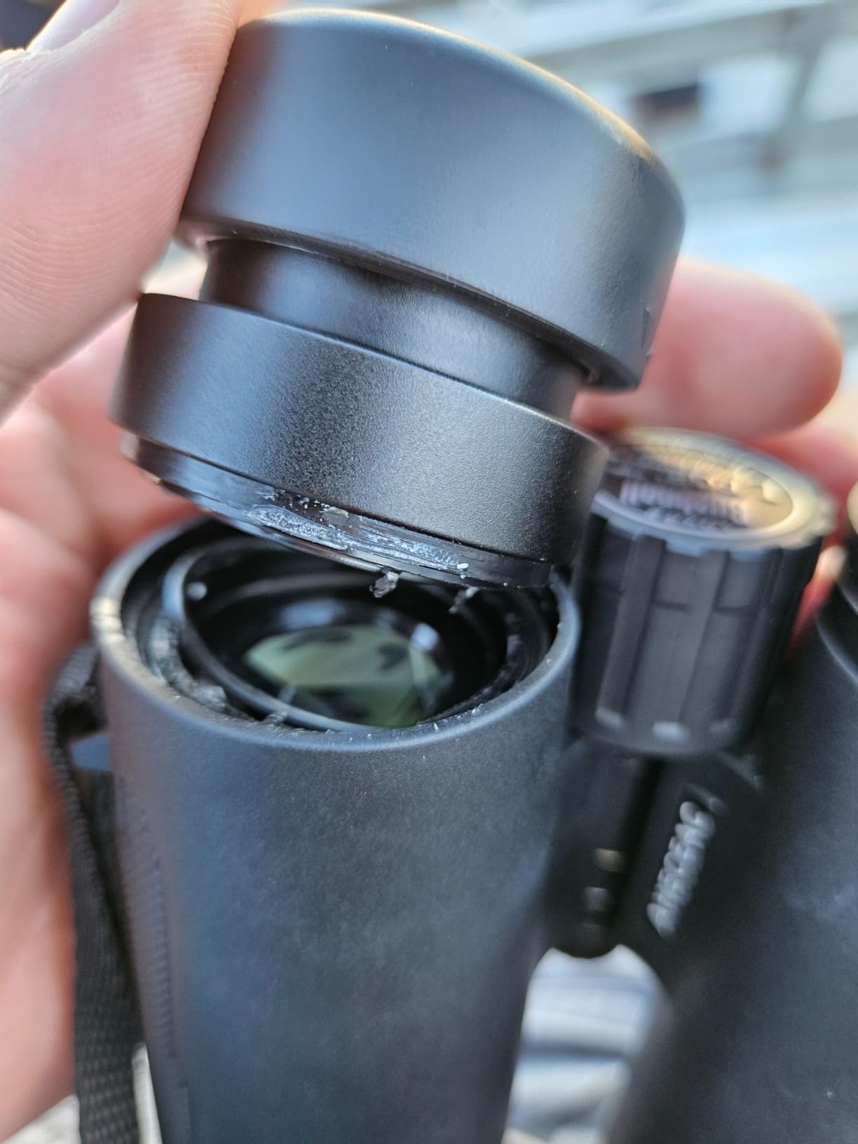 Bushnell Legend Ultra HD E-Series 10x 42mm Binoculars, Black Customer Review Bushnell Legend Ultra HD E-Series 10x 42mm Binoculars, Black - Customer Photo 2