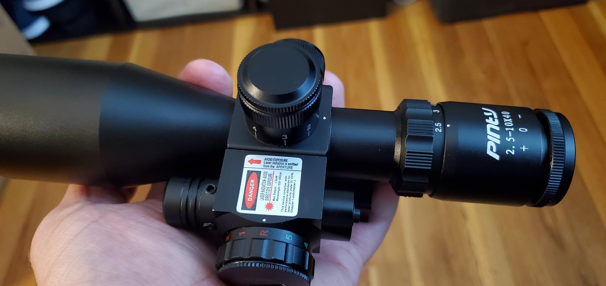 Pinty 2.5-10x40 Red Green Illuminated Mil-dot Tactical Rifle Scope with Red Laser Combo - Green Lens Color - Customer Photo 2