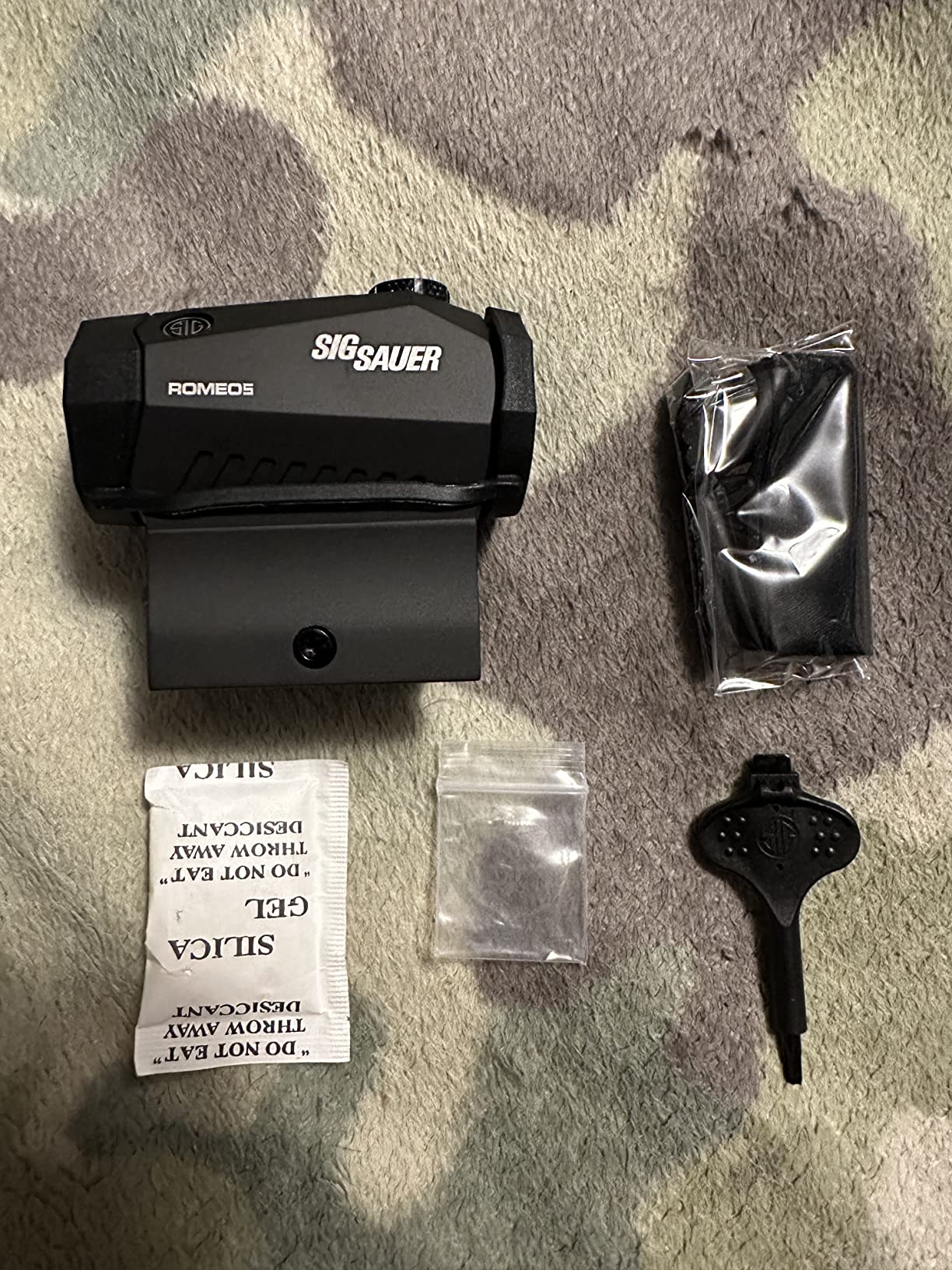 SIG SAUER Romeo5 1X20mm Tactical Hunting Shooting Durable Waterproof Fogproof Illuminated 2 MOA Red Dot Reticle Gun Sight | Picatinny Mount Included - Customer Photo 4