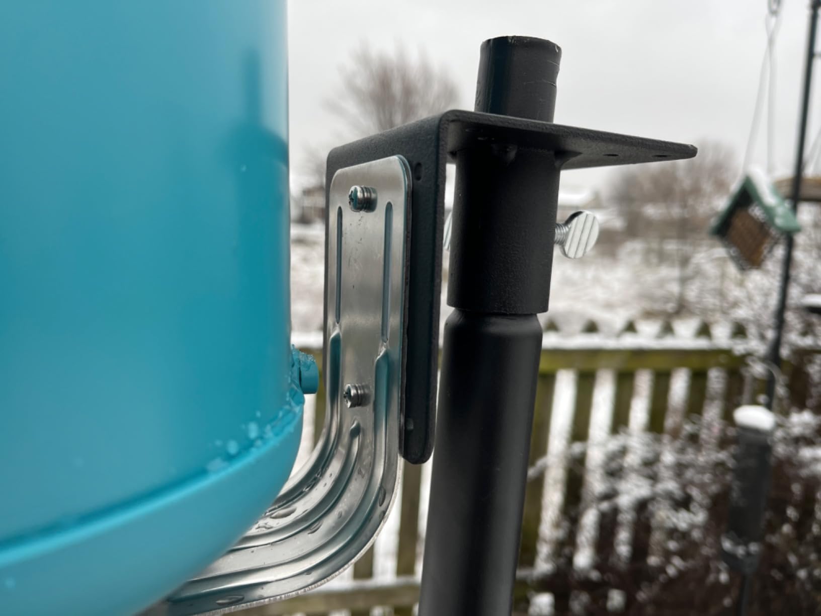Universal Mounting Pole Kit for Post-Mounted Bird Houses and Bird Feeders, Heavy Duty Pole with Threaded Connections. Stands 55 Universal Mounting Pole Kit for Post-Mounted Bird Houses and Bird Feeders, Heavy Duty Pole with Threaded Connections. Stands 55