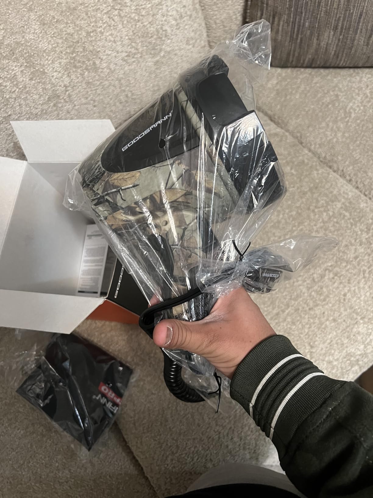 GOODSMANN Spotlight Hunting Camo Portable Handheld Spotlights 1500 Lumen Realtree Xtra Halogen Boat Corded 12V Plug-in Spot Light Outdoor with Oxford Bag Tactic Pro H102-01 - Customer Photo 2