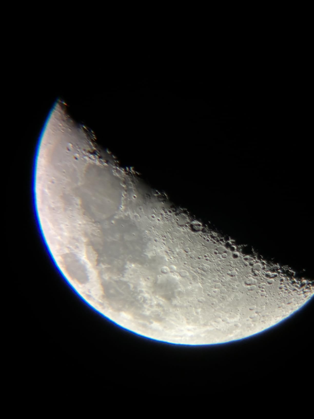 NASA Lunar Telescope for Kids - 90x Magnification, Includes Two Eyepieces, Tabletop Tripod, and Finder Scope- Kids Telescope for Astronomy Beginners, Space Toys, NASA Gifts (Amazon Exclusive) Customer Review NASA Lunar Telescope for Kids - 90x Magnification, Includes Two Eyepieces, Tabletop Tripod, and Finder Scope- Kids Telescope for Astronomy Beginners, Space Toys, NASA Gifts (Amazon Exclusive) - Customer Photo 2