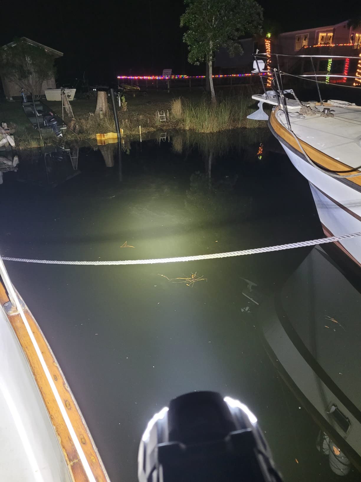 GOODSMANN 6000 Lumen Boat Spotlight - Waterproof Rechargeable LED Hunting Spotlight with Detachable Red Light Filter, EVA Carrying Case - Customer Photo 2