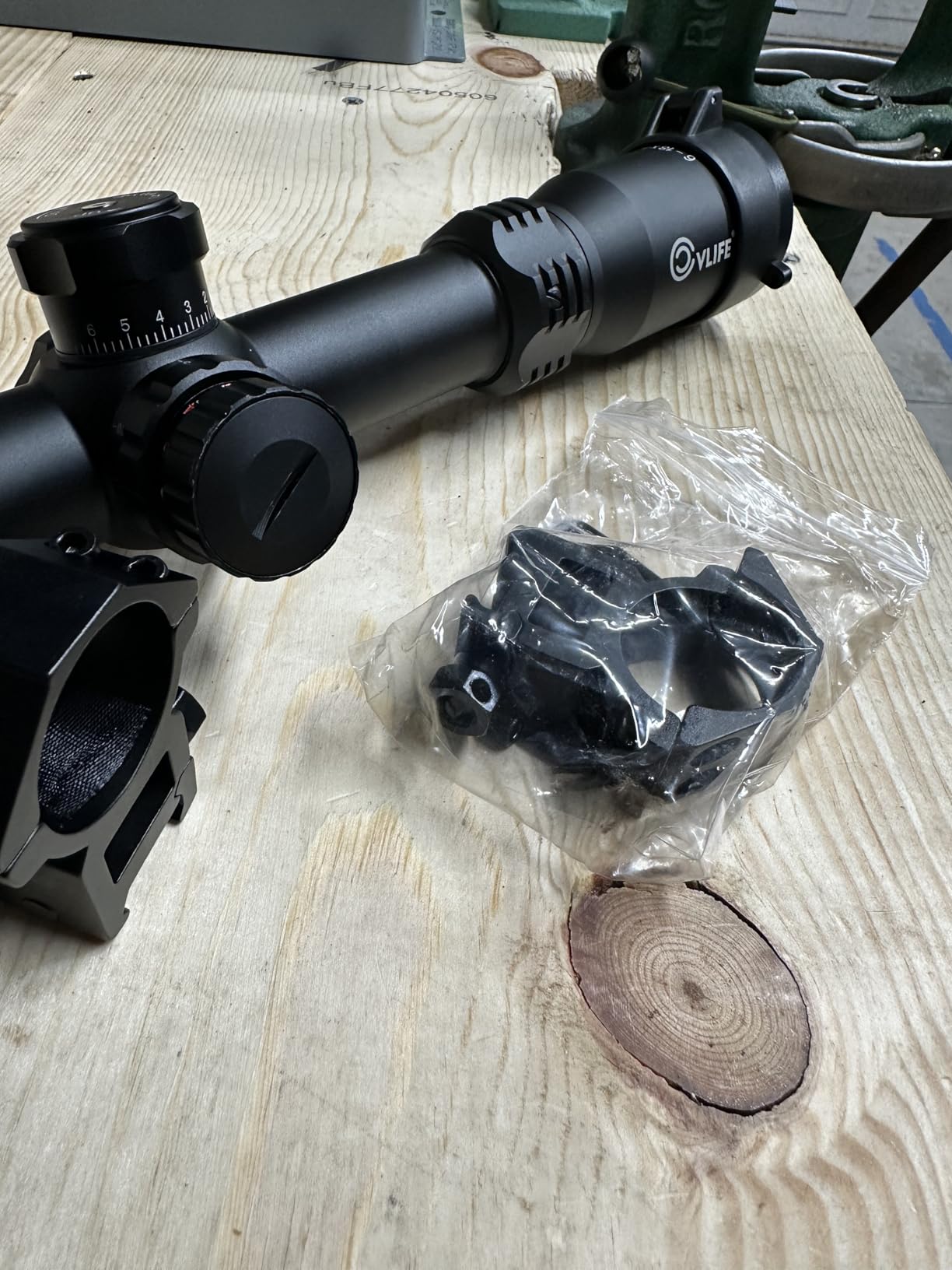 CVLIFE EagleFeather F02 Rifle Scope with Side Focus Parallax Adjustment, Illuminated Mil-Dot Reticle, 30mm Tube Long Range Rifle Scope for Hunting, SFP Riflescope with 20mm Scope Rings - Customer Photo 2