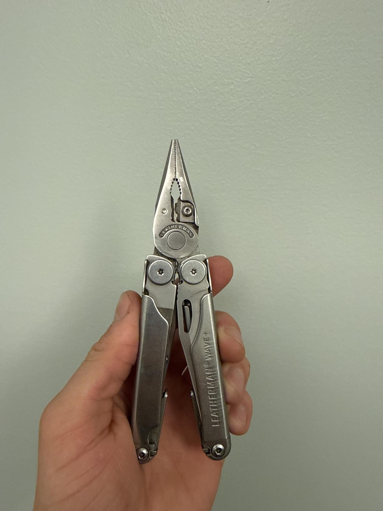 LEATHERMAN, Wave+, 18-in-1 Full-Size, Versatile Multi-tool for DIY, Home, Garden, Outdoors or Everyday Carry (EDC), Stainless Steel customer photo 1