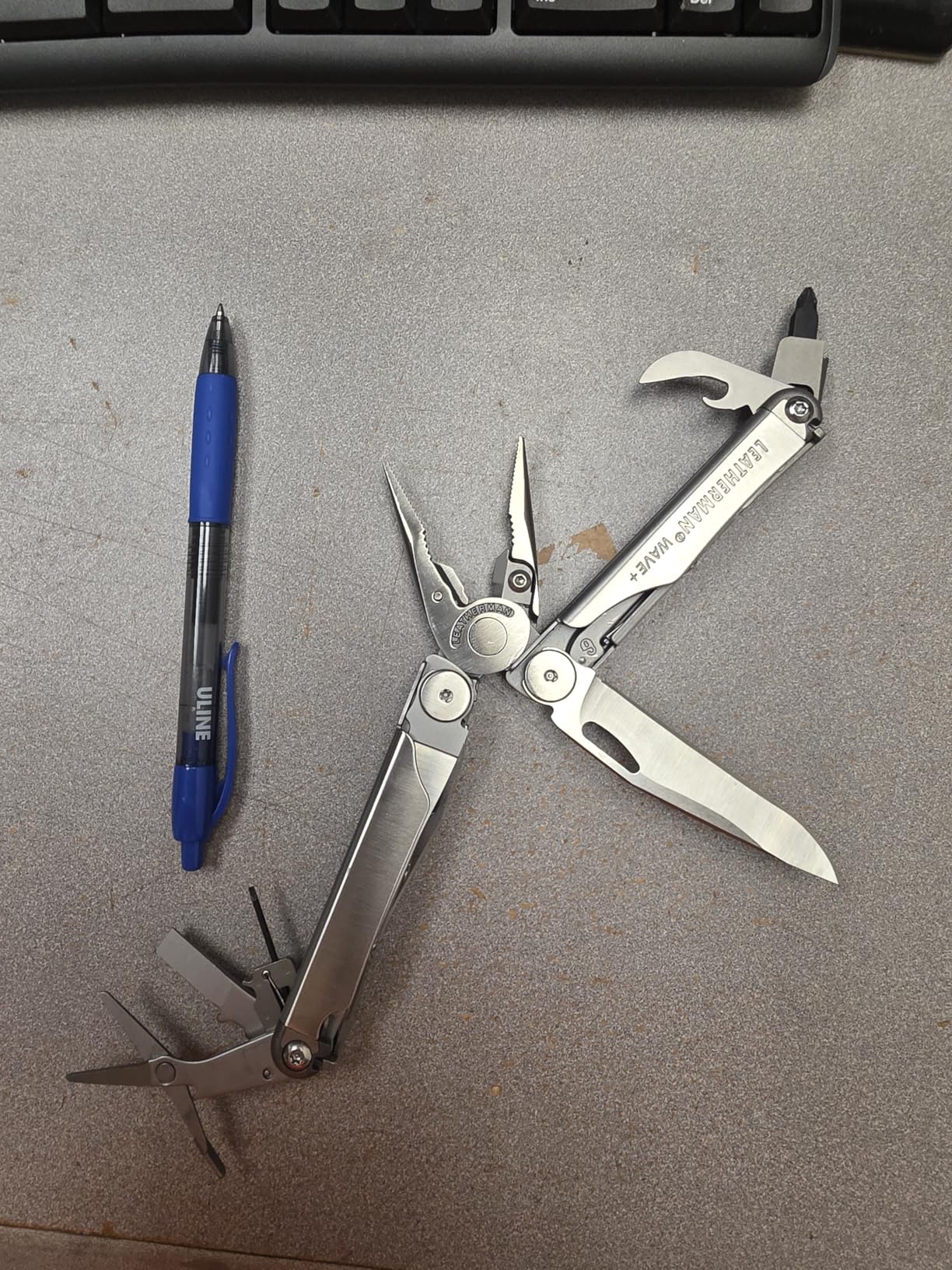 LEATHERMAN, Wave+, 18-in-1 Full-Size, Versatile Multi-tool for DIY, Home, Garden, Outdoors or Everyday Carry (EDC), Stainless Steel customer photo 2