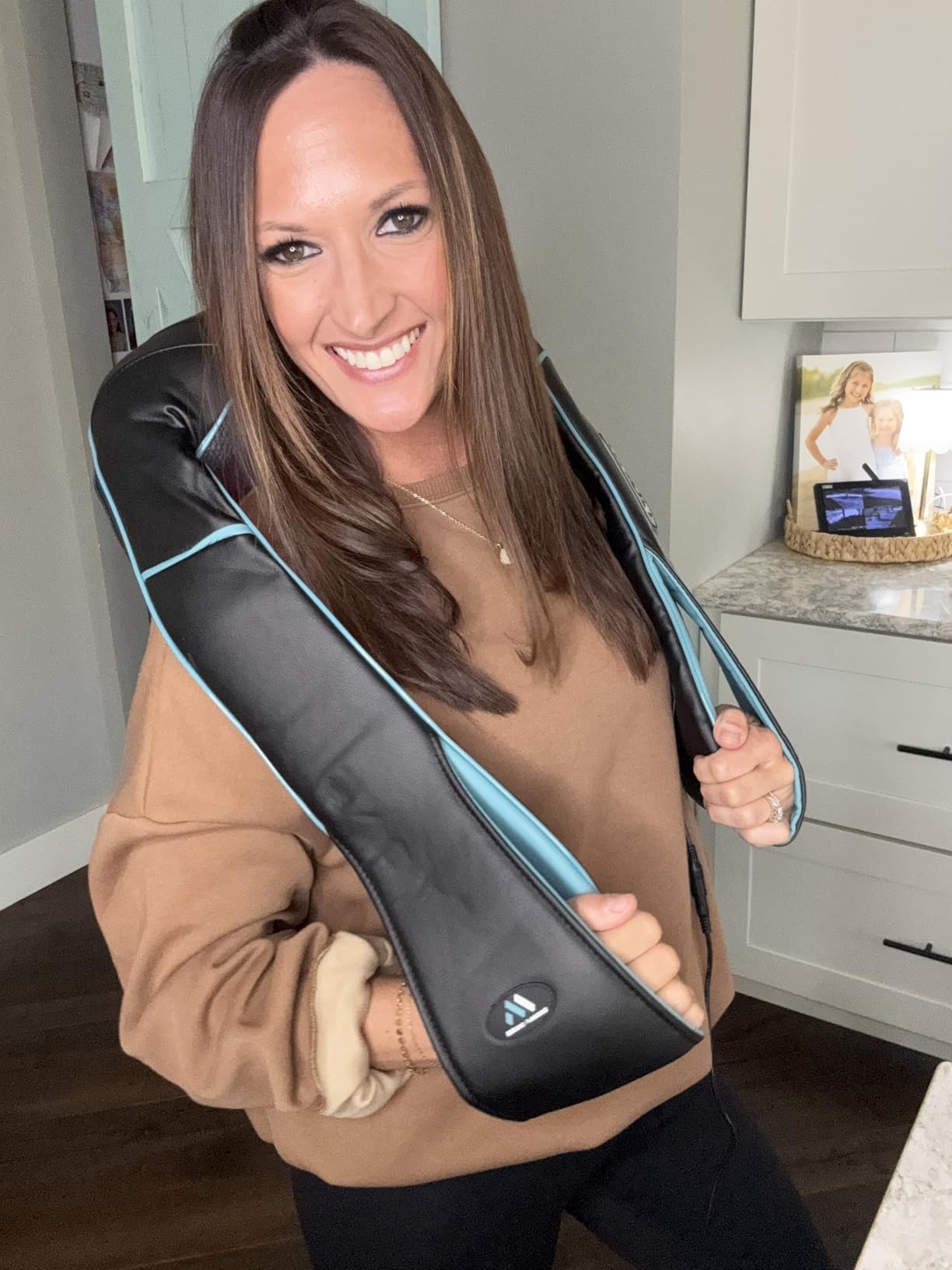 MagicMakers Shiatsu Neck Massager with Heat for Pain Relief Deep Tissue customer photo 1