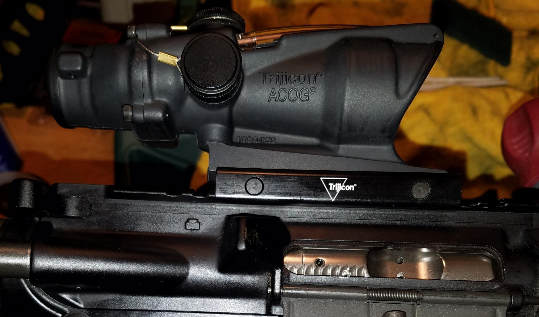 Trijicon ACOG 4 X 32 Scope Dual Illuminated Chevron .223 Ballistic Reticle, Black customer photo 1