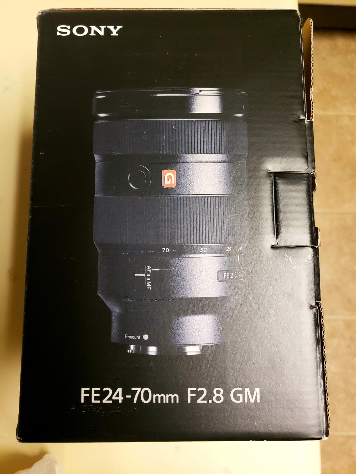 Sony SEL2470GM E-Mount Camera Lens: FE 24 mm F2.8 G Master Full Frame Standard Zoom Lens | Sony E-Mount Full-Frame 24-70mm F/2.8 Gm, Constant F/2.8, 82mm Filter, 886 G, Includes Hood, Caps and Case customer photo 1