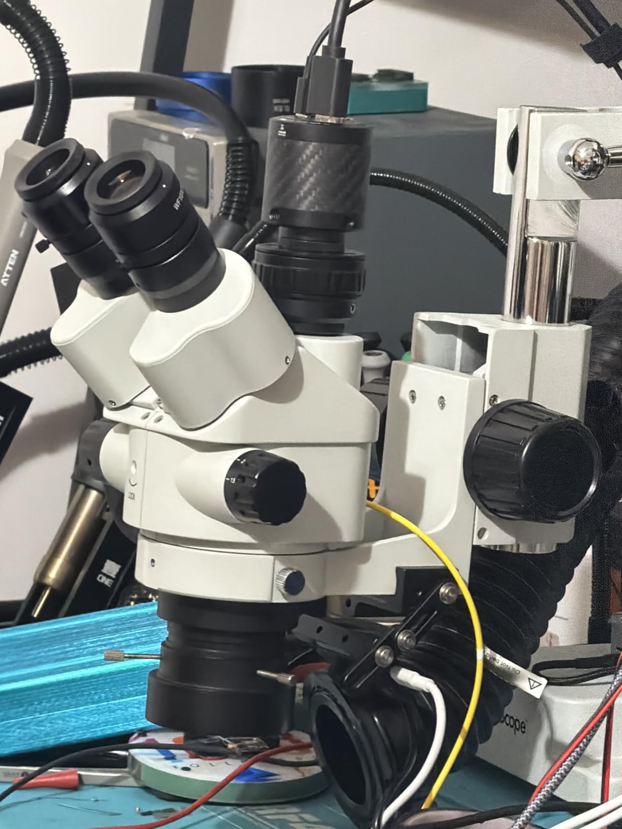 AmScope SM-4NTP 45X Simul-Focal Trinocular Stereo Zoom Microscope on Dual Arm Boom Stand, 7X-45X Magnification Range customer photo 1