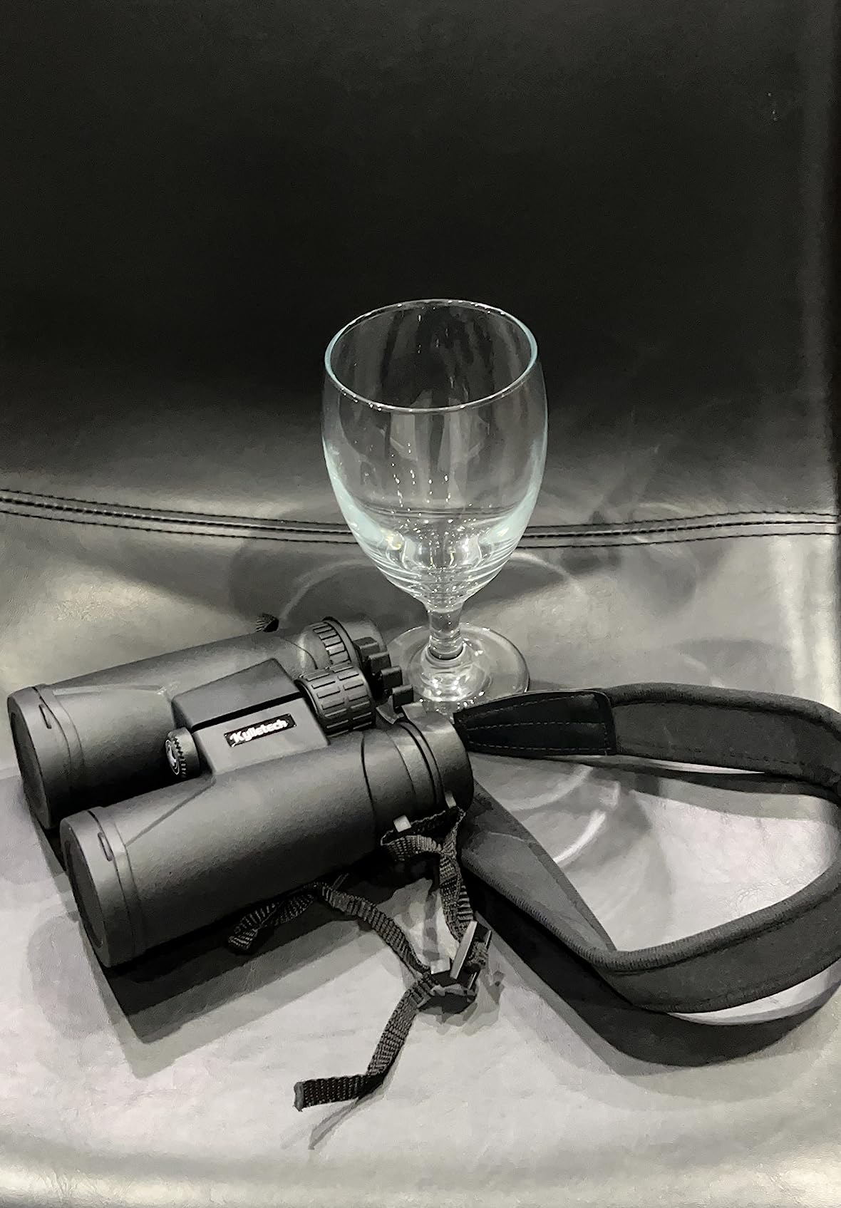 Kylietech 12X42 Binoculars for Adults with Universal Phone Adapter, HD Waterproof Fogproof Compact Binoculars for Bird Watching, Hunting, Hiking, Sports, and Concerts with BAK4 Prism FMC Lens customer photo 1