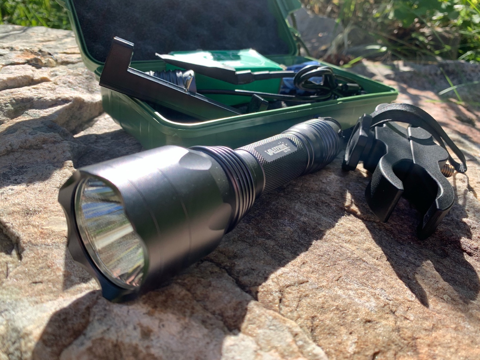 350 Yard LED Green Flashlight Kit - Hog Predator Long Range Night Hunting Light - Dual Pressure Switch - Barrel Scope Mounts (1 Rail, 1 Scope) - 2 Rechargeable Batteries customer photo 1