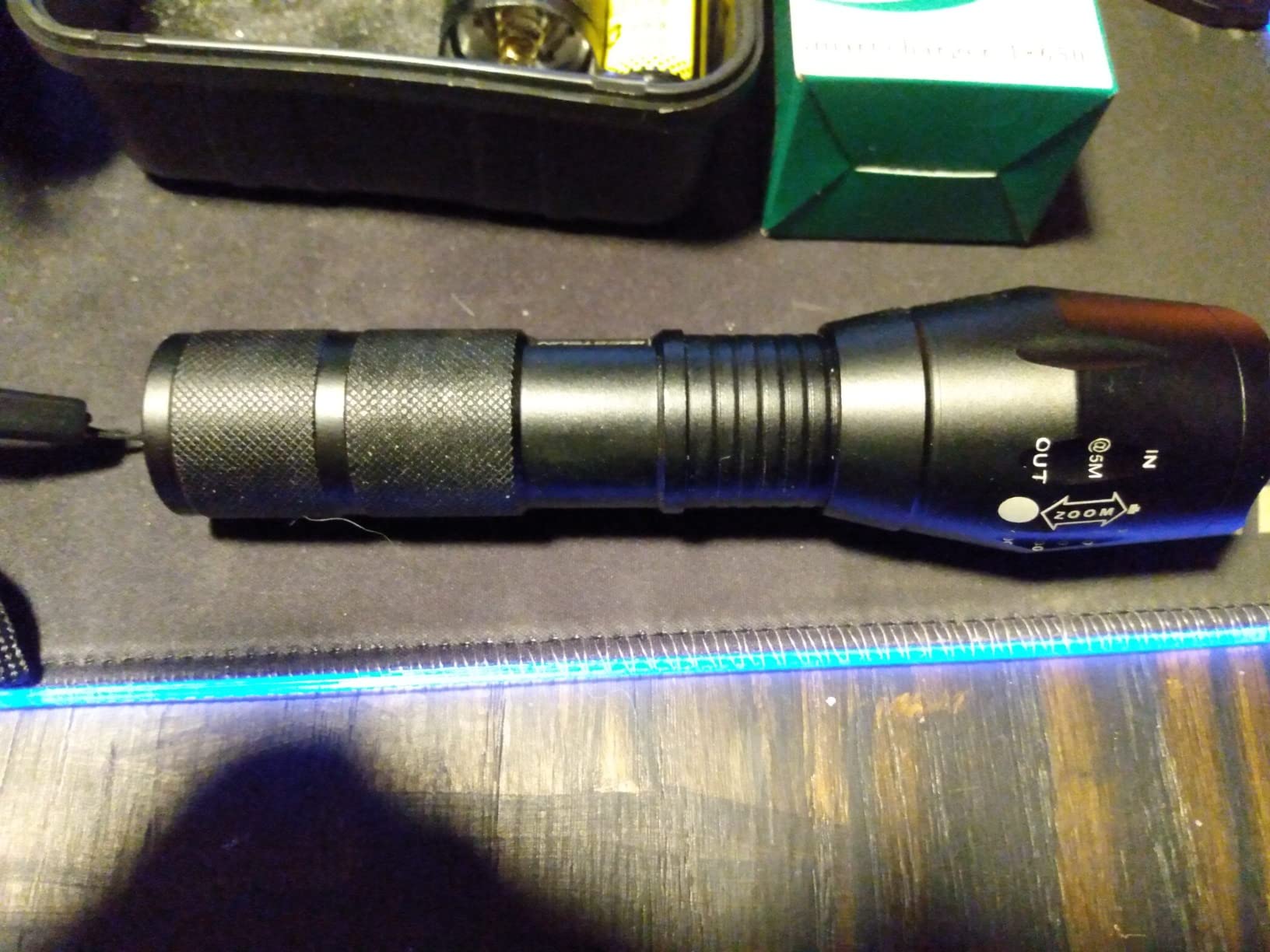 350 Yard Red Light Predator Light Zoomable Long Range Night Hunting Coyote Varmint Light Tactical Hunting Led Flashlight with Pressure Switch, Picatinny & Scope Mounts, Charger Included customer photo 1