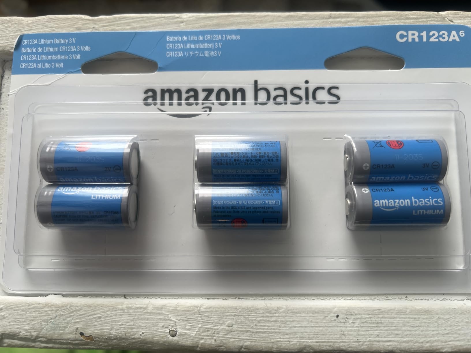 Amazon Basics 6-Pack Non-Rechargeable CR123A Lithium Batteries, 3 Volt, Up to 10-Year Shelf Life customer photo 2