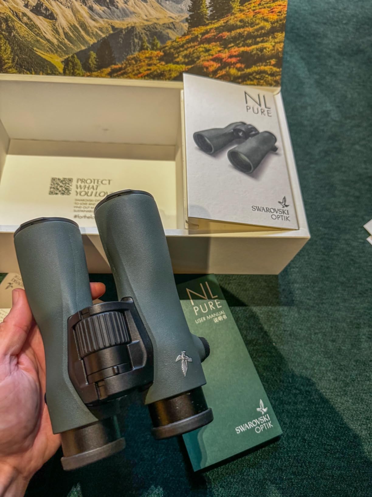 Swarovski NL Pure 8x42 Binoculars | SWAROVISION - HD field flattener lens, edge-2-edge sharpness, waterproof & fogproof customer photo 2