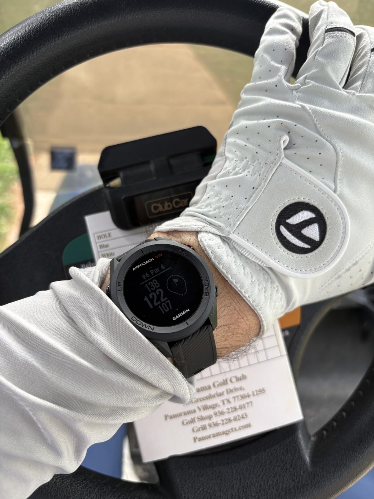 Garmin Approach S12, Easy-to-Use GPS Golf Watch, 42k+ Preloaded Courses, Black customer photo 1