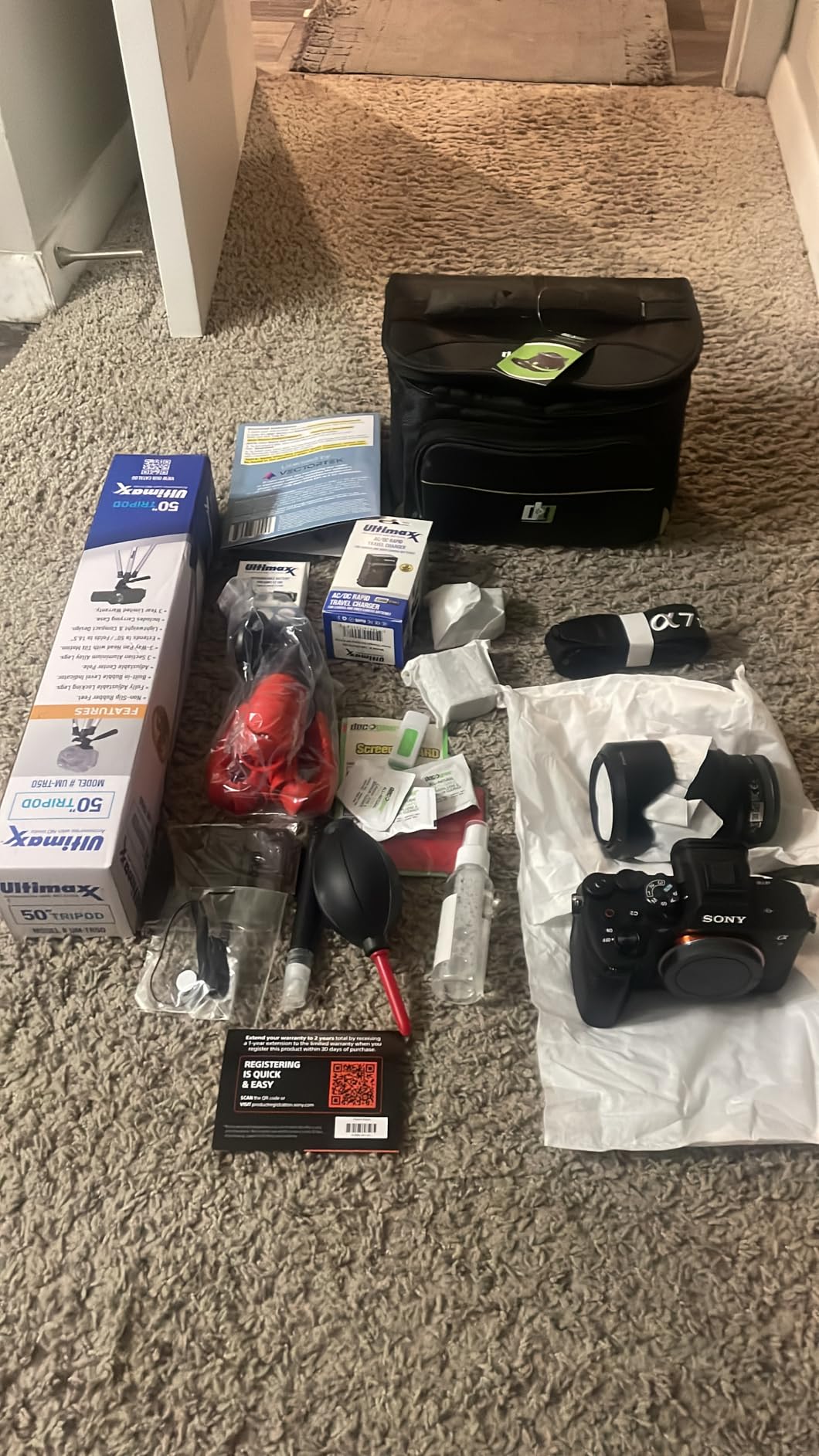 Sony a7 IV Full Frame Mirrorless 33MP Alpha Interchangeable Lens Camera Body ILCE-7M4/B Bundle customer photo 1