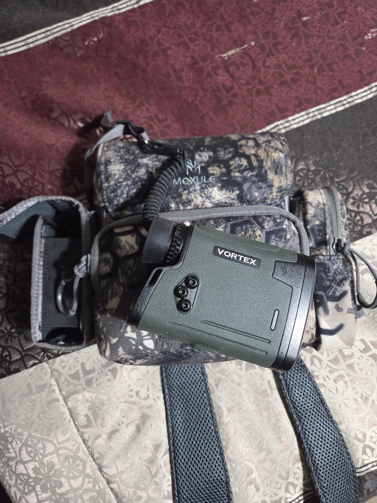 Vortex Viper HD 3000 Laser Rangefinder | Up to 3,000-yard max range, 2300 yards Tree Range, 2000 yards Deer Range Soft carry case, 7x magnification customer photo 1