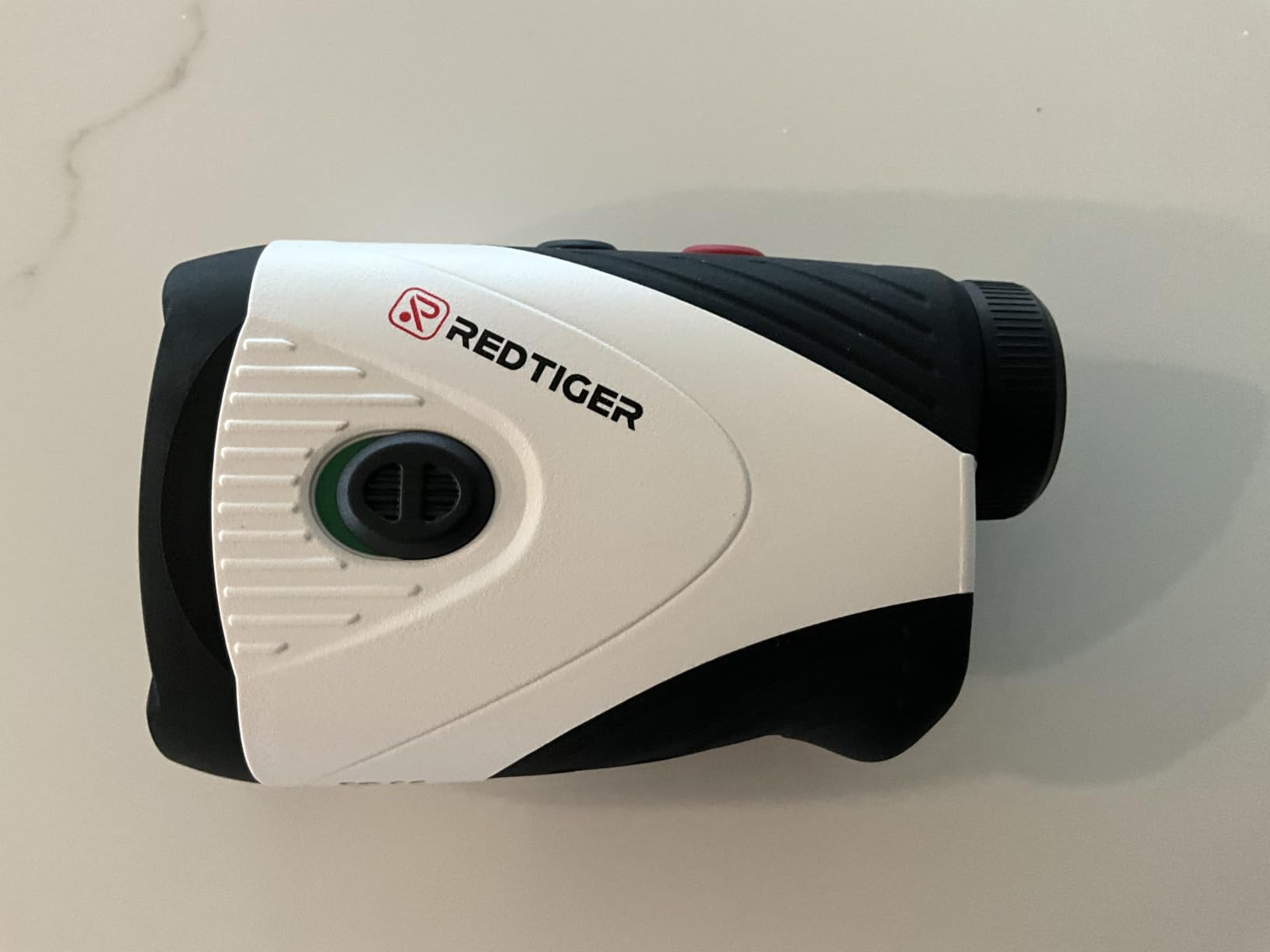 REDTIGER Golf Rangefinder with Slope On/Off, 7X Magnification 1200 Yards | Flag Pole Lock with Vibration, IP54 Water Resistant, Rechargeable, Magnetic Suction, GolfVue Series 1, White customer photo 1