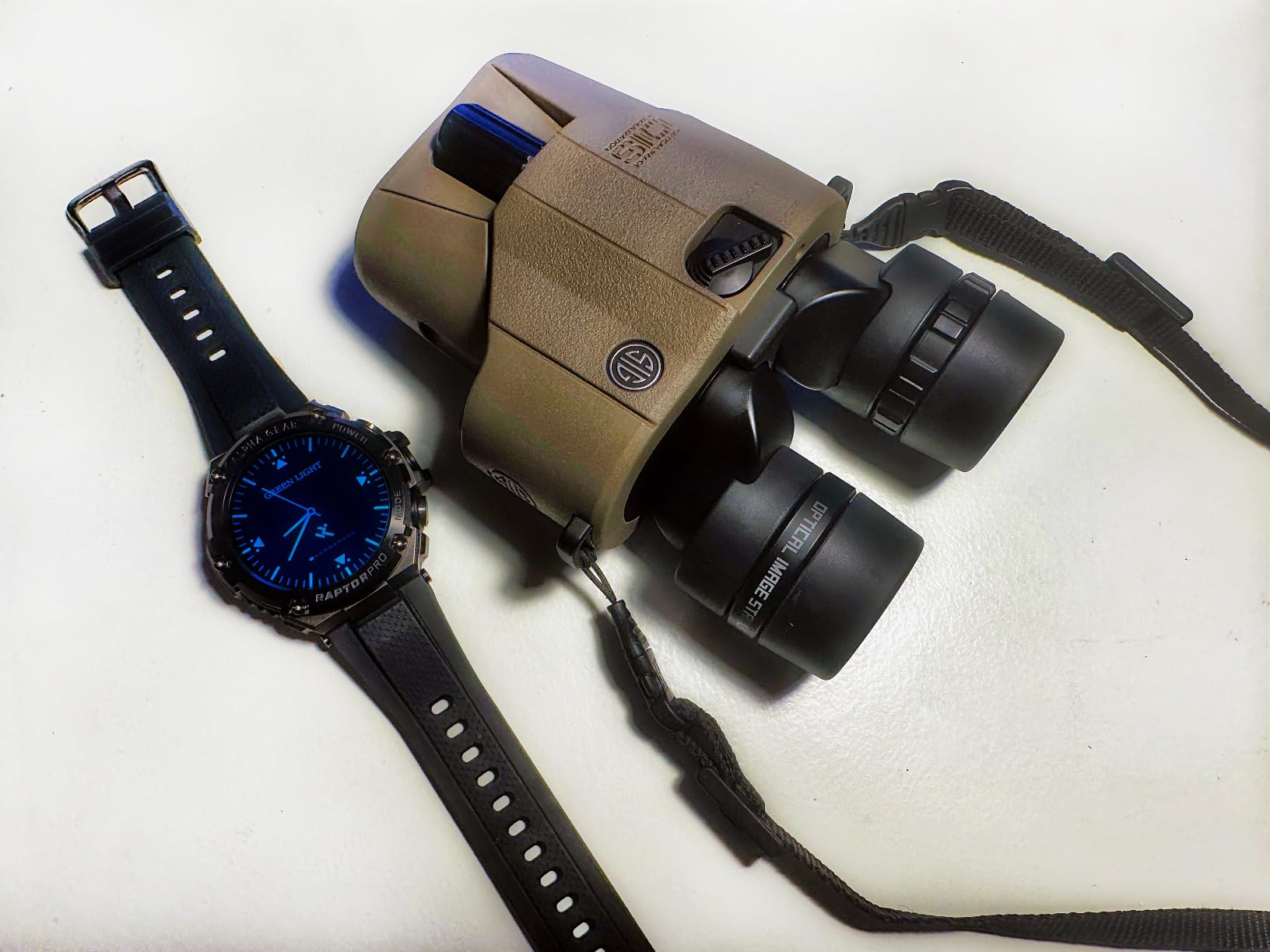 SIG SAUER Zulu6 FDE HDX OIS 16X42mm Waterproof Fog-Proof Portable Roof Prism Binocular with Image Stabilization (SOZ6WP16) customer photo 2