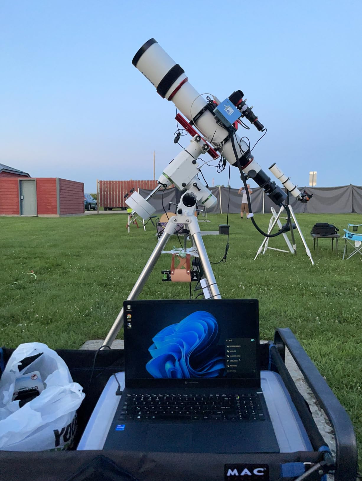 SVBONY SV550 Triplet APO Telescope, 122mm F7 ED Glass Telescope for Adults High Powered, 2.5