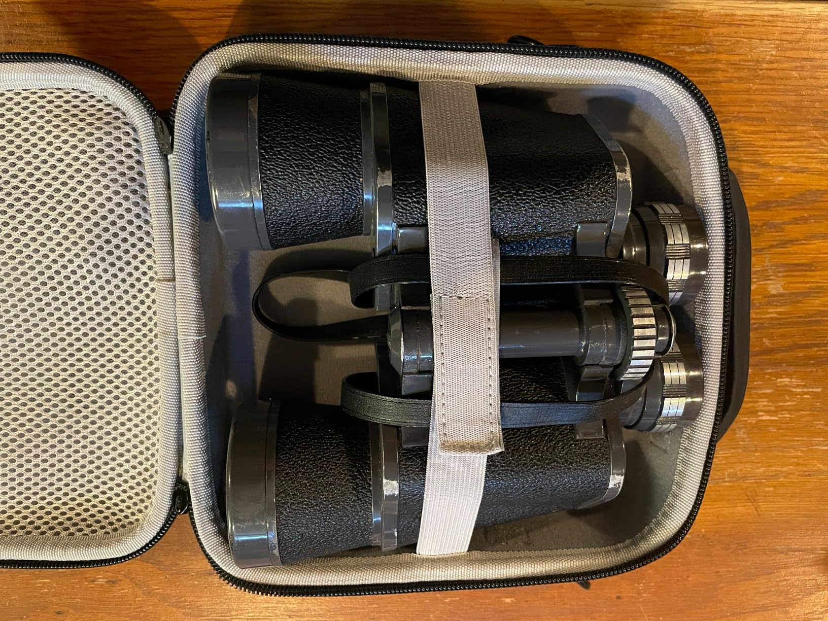 Binocular Case, Hard EVA Protective Storage Case with Water-Resistant Exterior, Carry Handle & Shoulder Strap, Fits Most Compact and Mid-Size Binoculars for Hiking, Hunting, Birdwatching & Travel customer photo 1