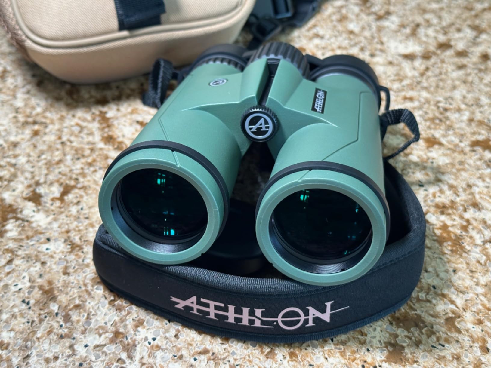 Athlon Optics Forerunner 10x42 Binoculars customer photo 2