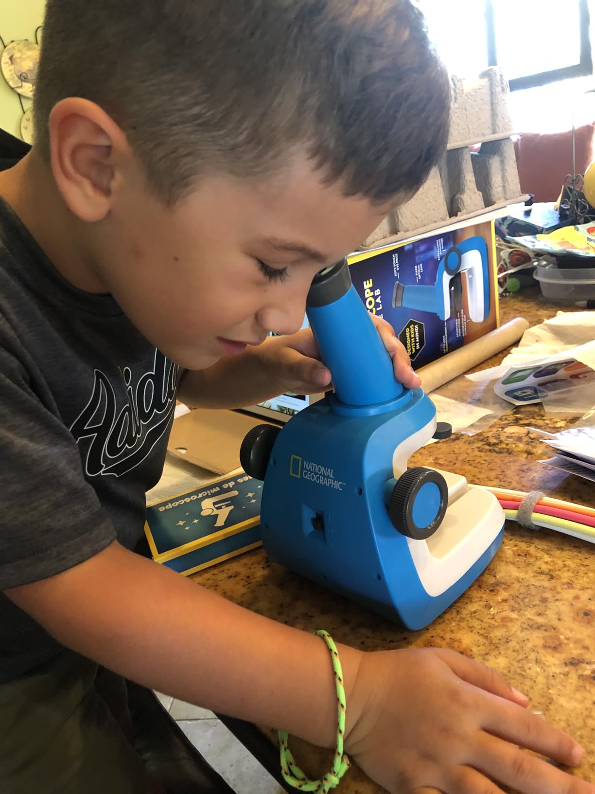 National Geographic Junior Microscope for Kids- Kit Includes Up to 250x Magnification Handheld Mini Attachment, 12 Slides, Lab Guide, Science Toy for Ages 6-12, STEM Project customer photo 2