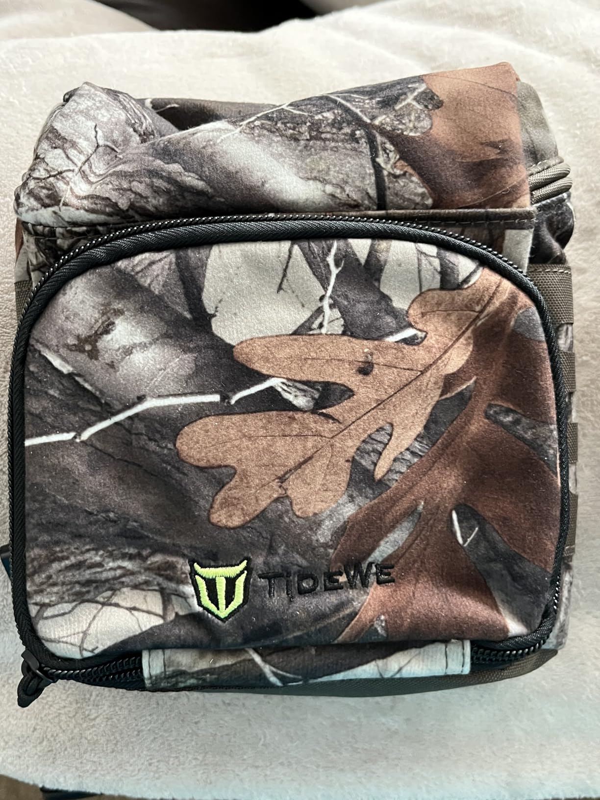 TIDEWE Binocular Harness Chest Pack with MOLLE & Silent Closure, Camo | Lightweight Waterproof Bino Harness with 2 Detachable Pouches & Magnetic Closure, Perfect for Hunting, Hiking & Birdwatching customer photo 1