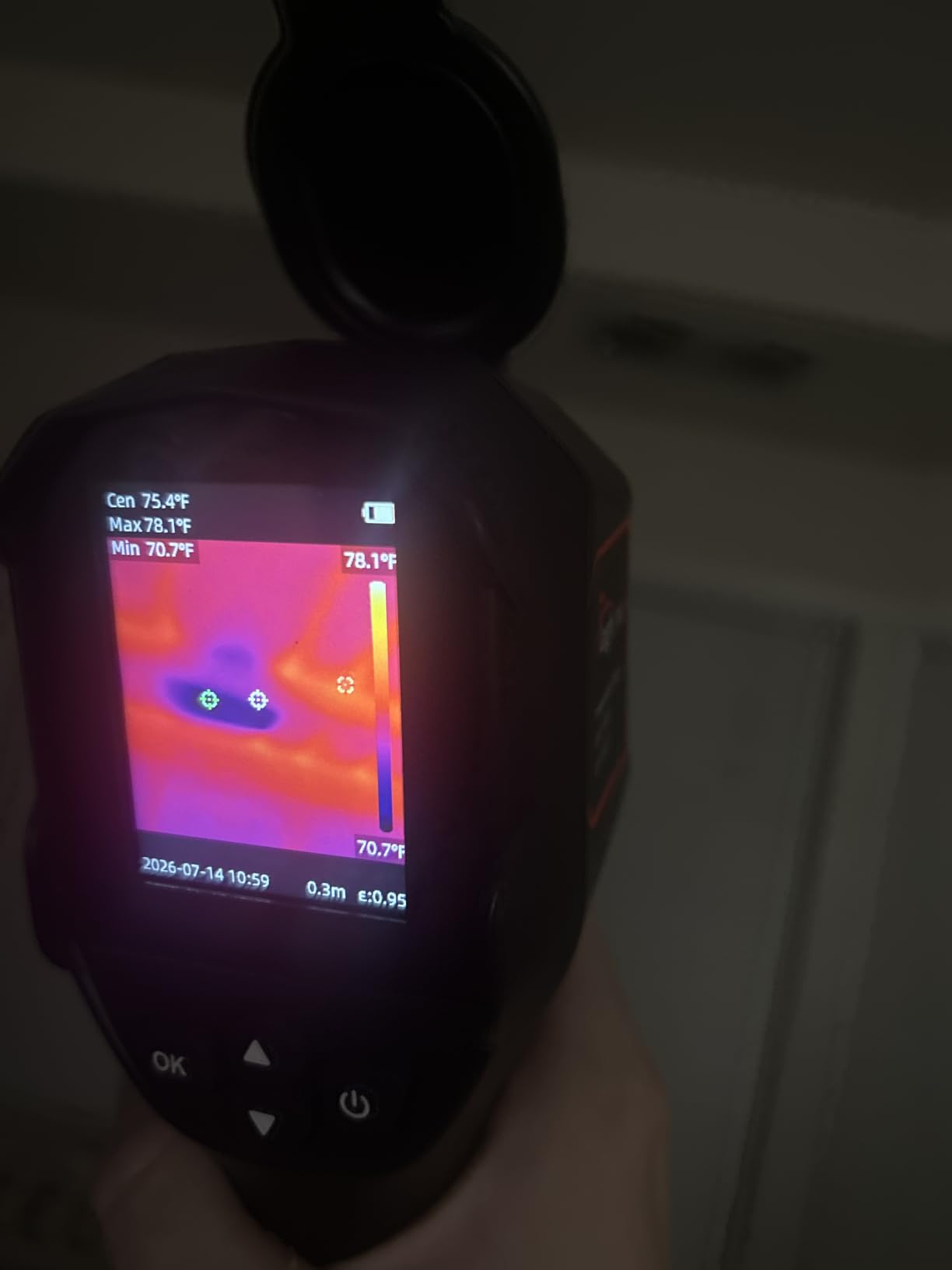 Thermal Camera, 240 x 240 TISR Resolution, -4°F to 1022°F Temp Range, 25Hz Infrared Camera with Temperature Alarm, 50°FOV Handheld Thermal Imaging Camera customer photo 1