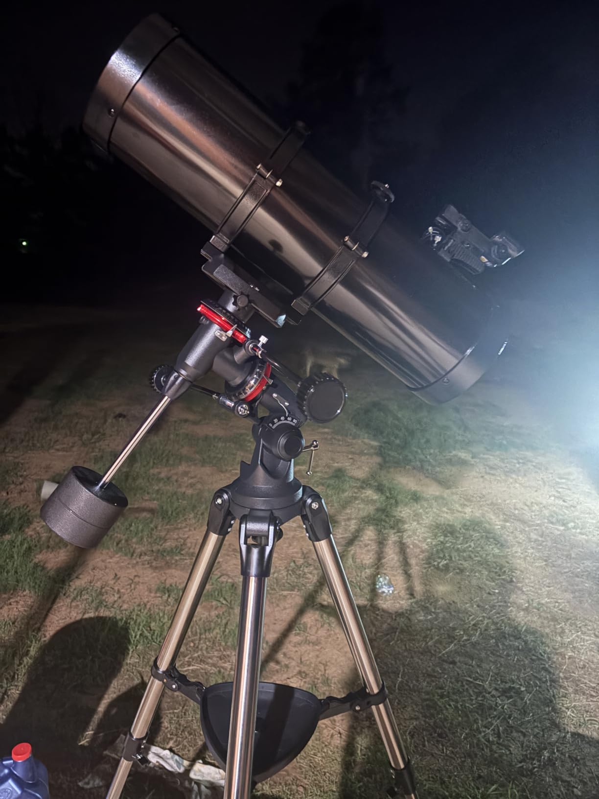 MEEZAA Telescope, 150EQ Newtonian Reflector Telescope for Adults Astronomy Beginners, Professional Astronomical Telescopes with Equatorial Mount, Phone Adapter, Tripod, Moon Filter and Large Carry Bag customer photo 1