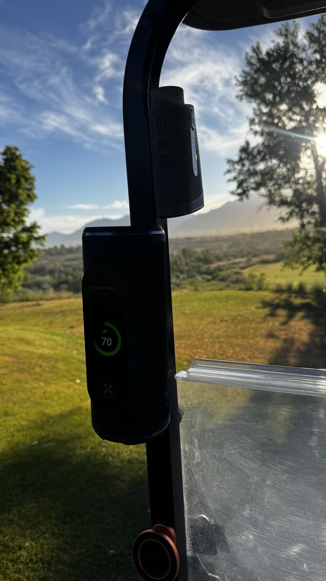 Blue Tees Golf Captain Air Golf Rangefinder with Slope & GPS Distances - 1000 Yard Laser Range Finder, 6X Magnification, HD Display, Magnetic Cart Mount, IP65 Waterproof, USB-C Rechargeable customer photo 1