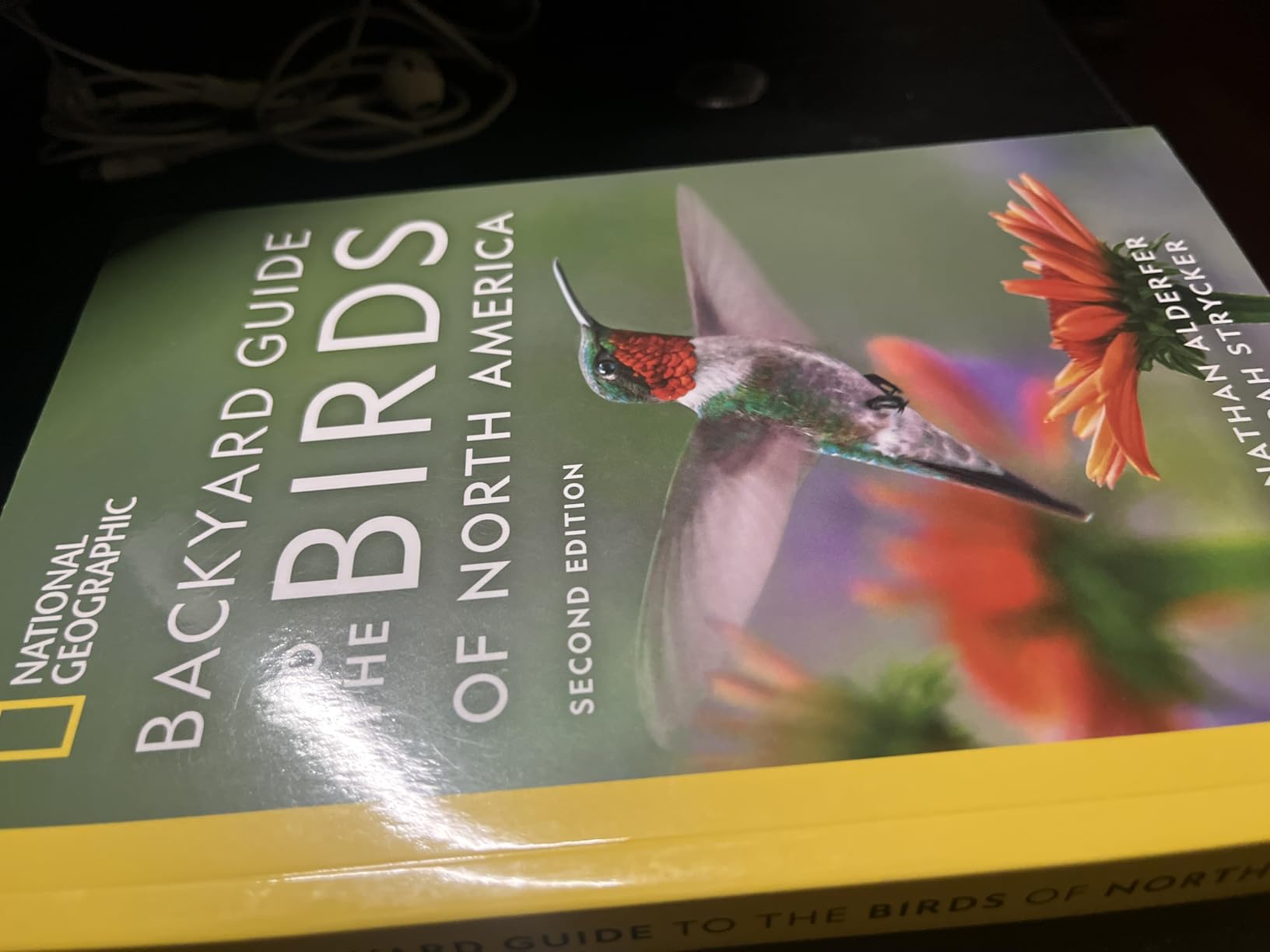 National Geographic Backyard Guide to the Birds of North America, 2nd Edition customer photo 1