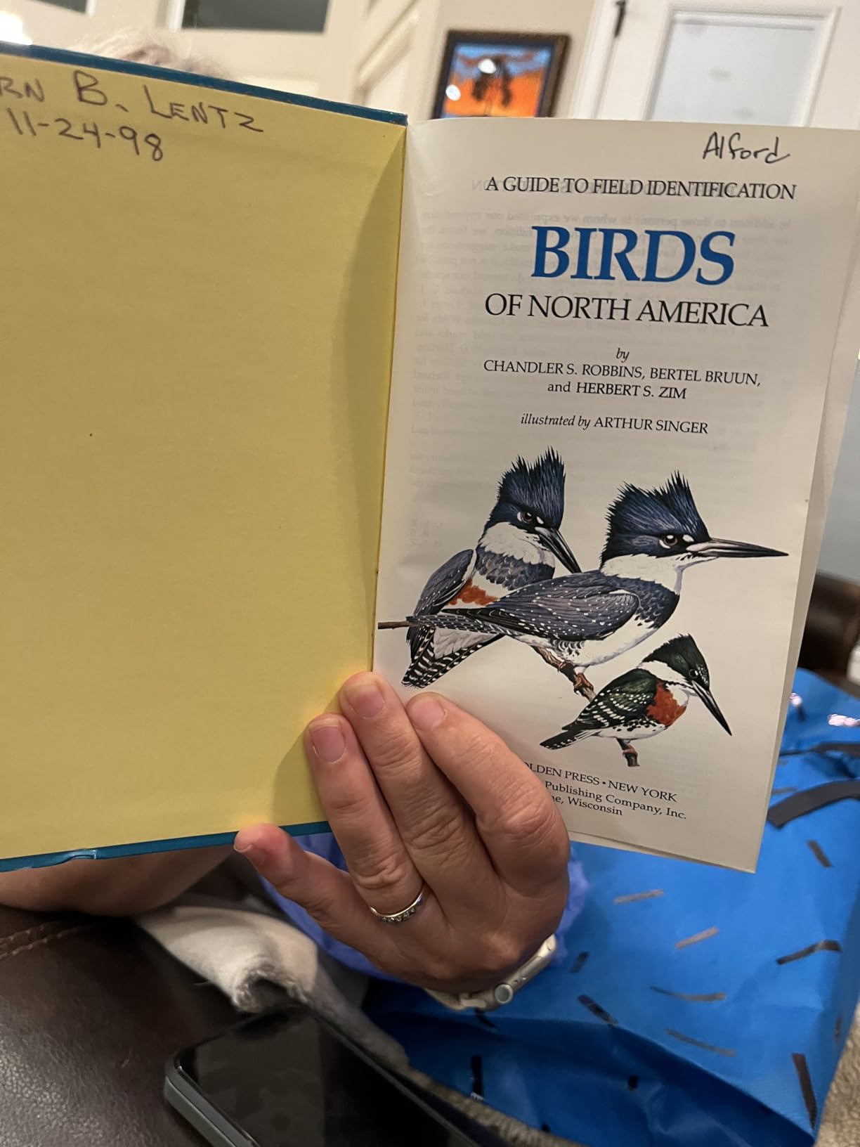 Birds of North America: A Guide To Field Identification (Golden Field Guide from St. Martin's Press) customer photo 2