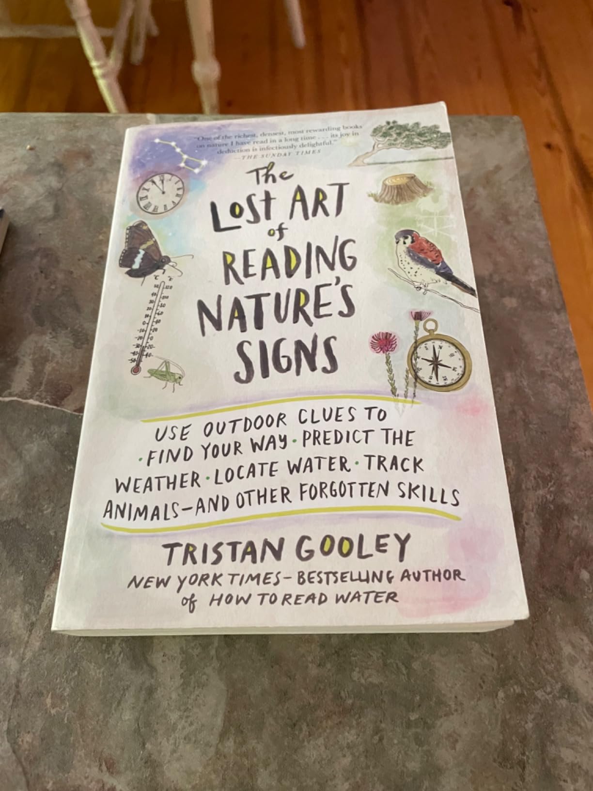 The Lost Art of Reading Nature's Signs: Use Outdoor Clues to Find Your Way, Predict the Weather, Locate Water, Track Animals-and Other Forgotten Skills (Natural Navigation) customer photo 2