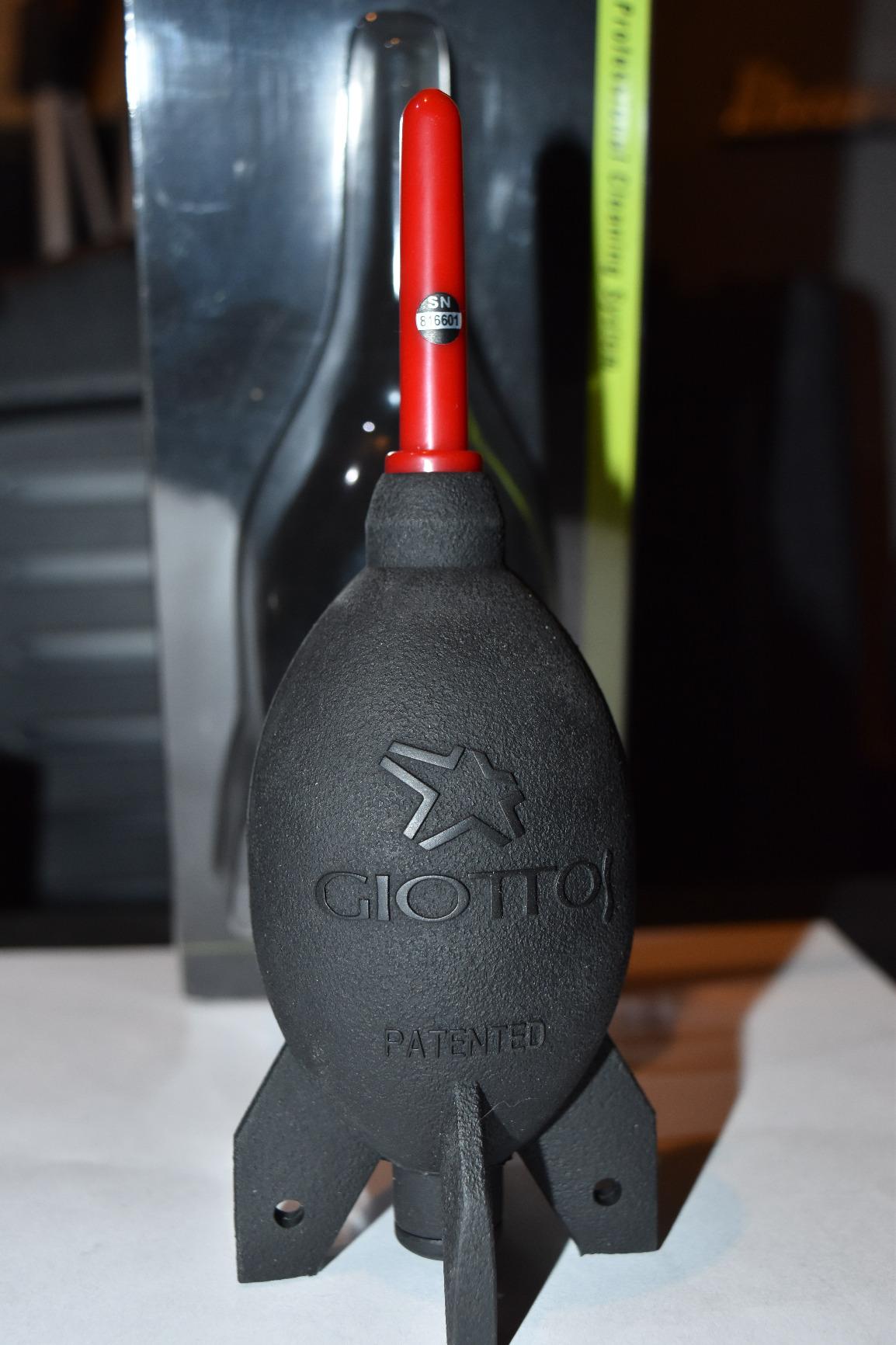 Giottos AA1910 Medium Rocket Air Blaster (6.6) customer photo 1