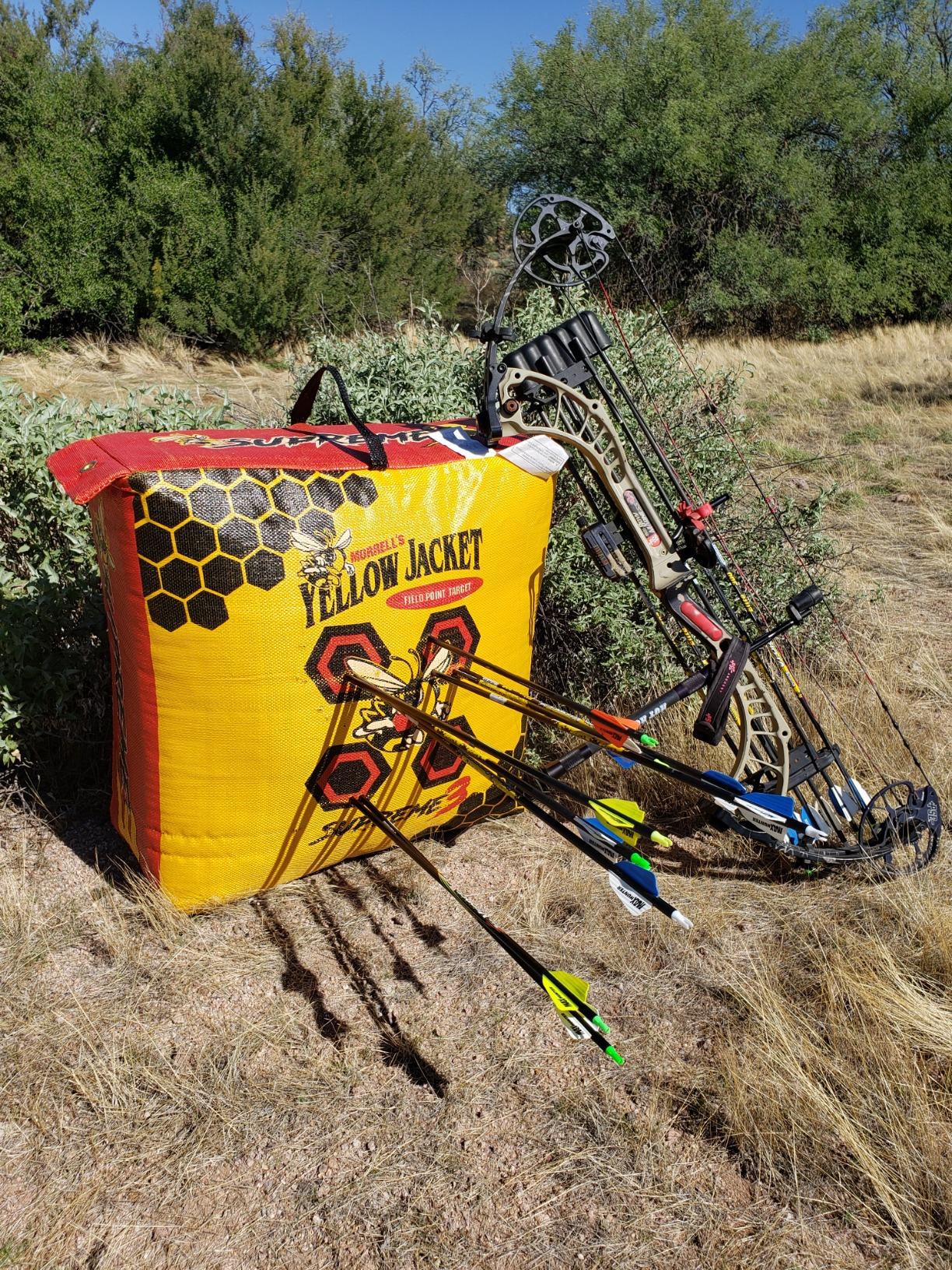 Morrell Yellow Jacket Supreme 3 Archery Target, 23