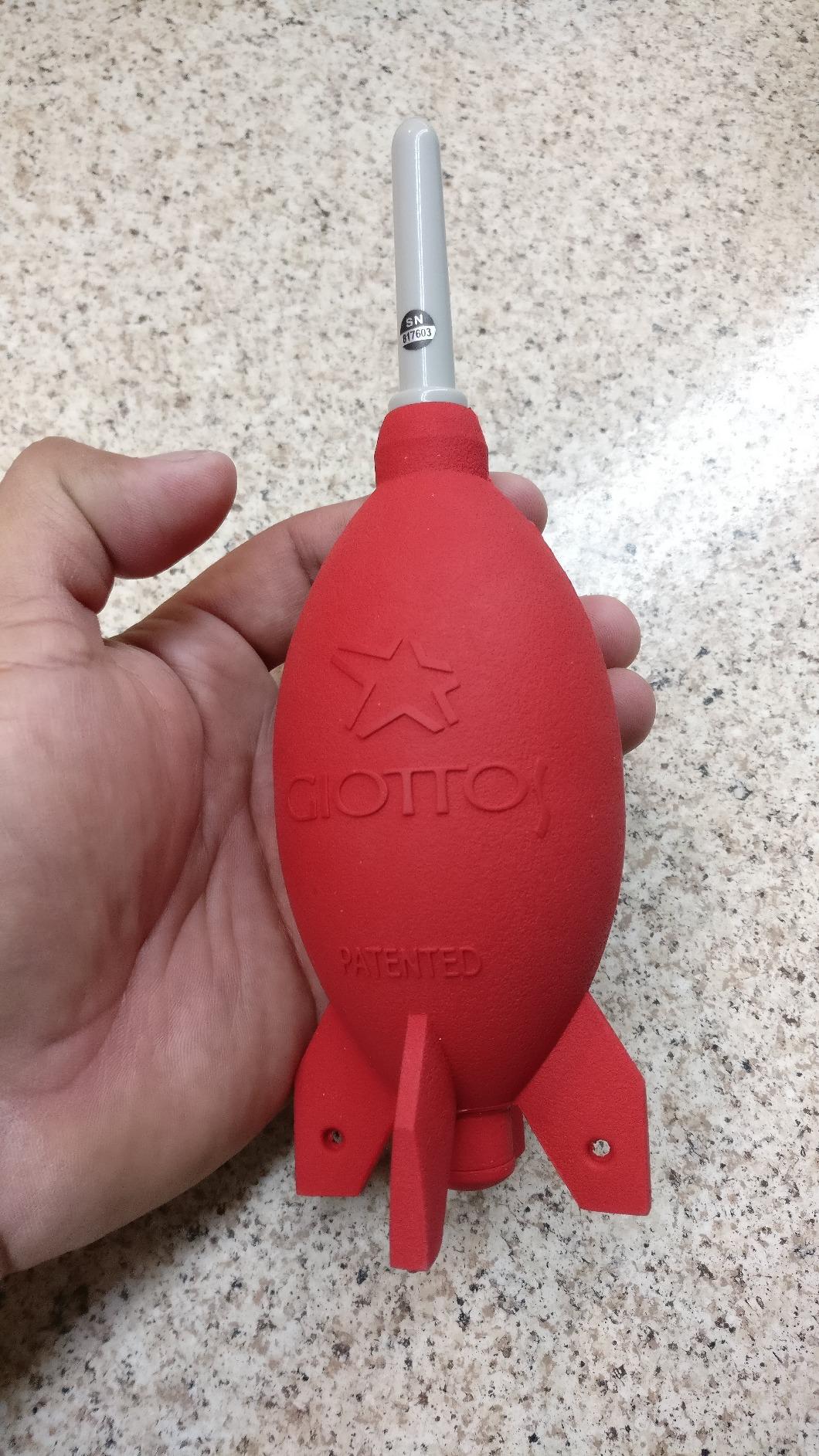 Giottos Rocket-Air Blower Professional AA1903 (Red) customer photo 2