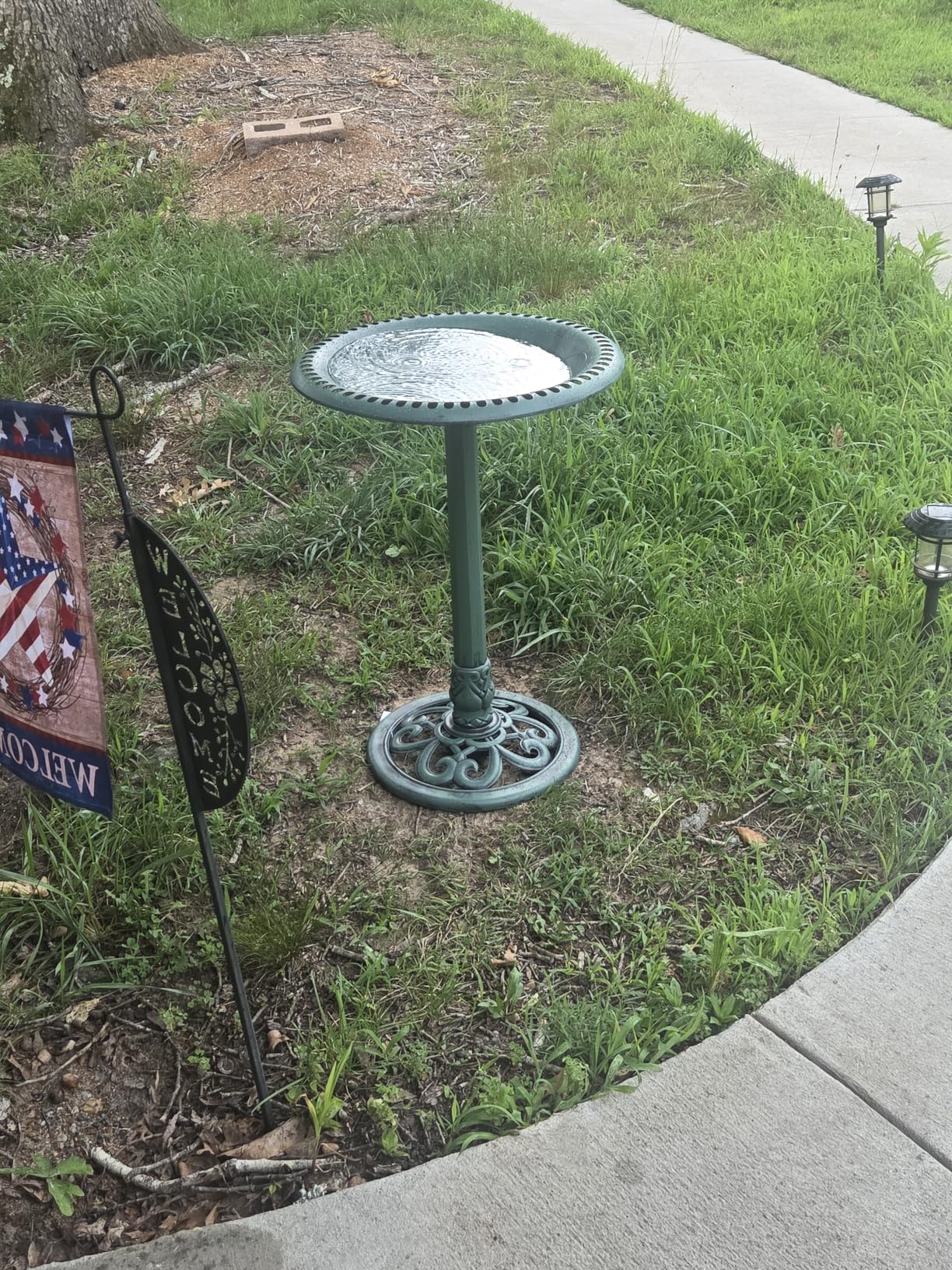 Alpine Corporation TEC116 Outdoor Aged Green Pedestal Birdbath with Scrollwork, 28