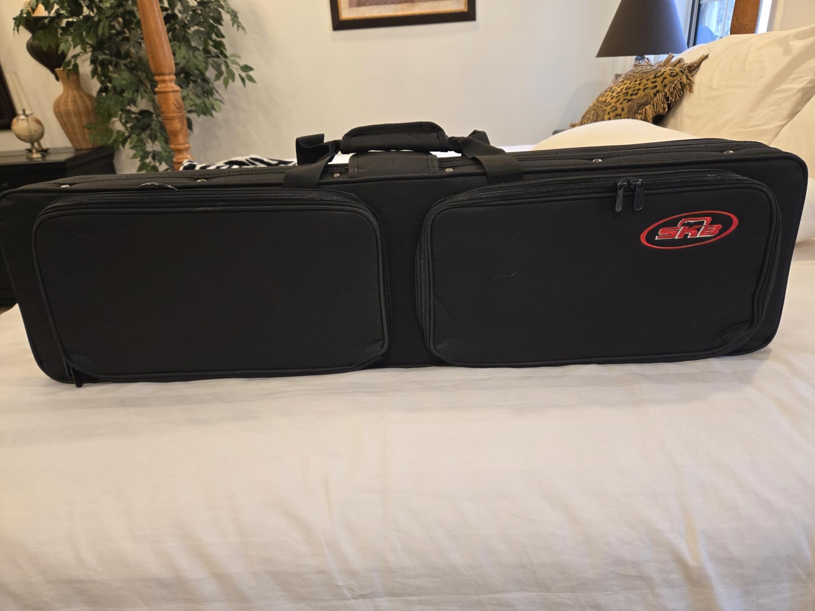 SKB Cases Rugged Exterior and Rigid Foam Interior Hybrid Breakdown Travel Shotgun Case for 33.75 Inch Barrels with 2 External Pouches, Black customer photo 1