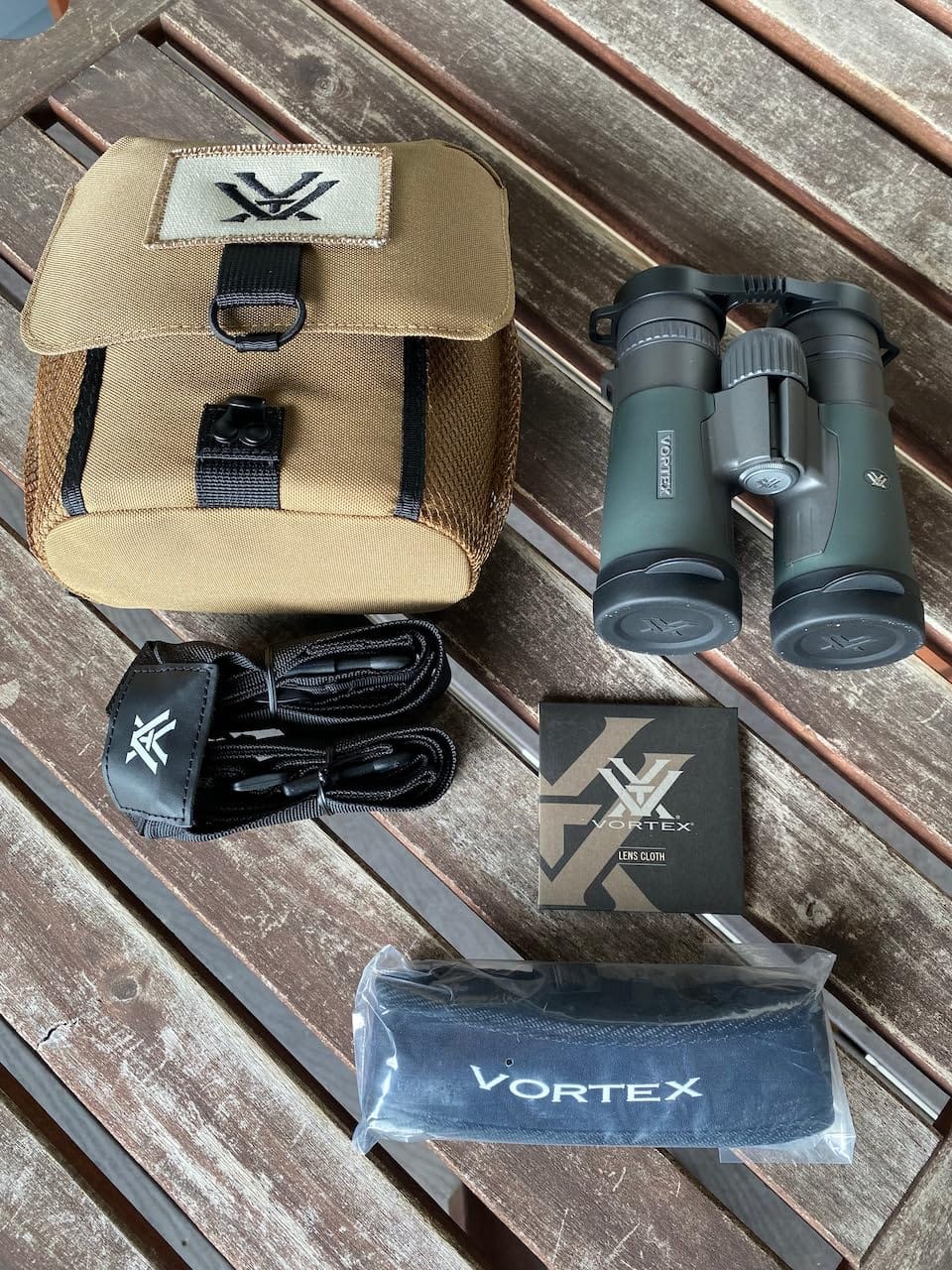 Vortex Razor HD Roof Prism 10x42 Binoculars customer photo 2