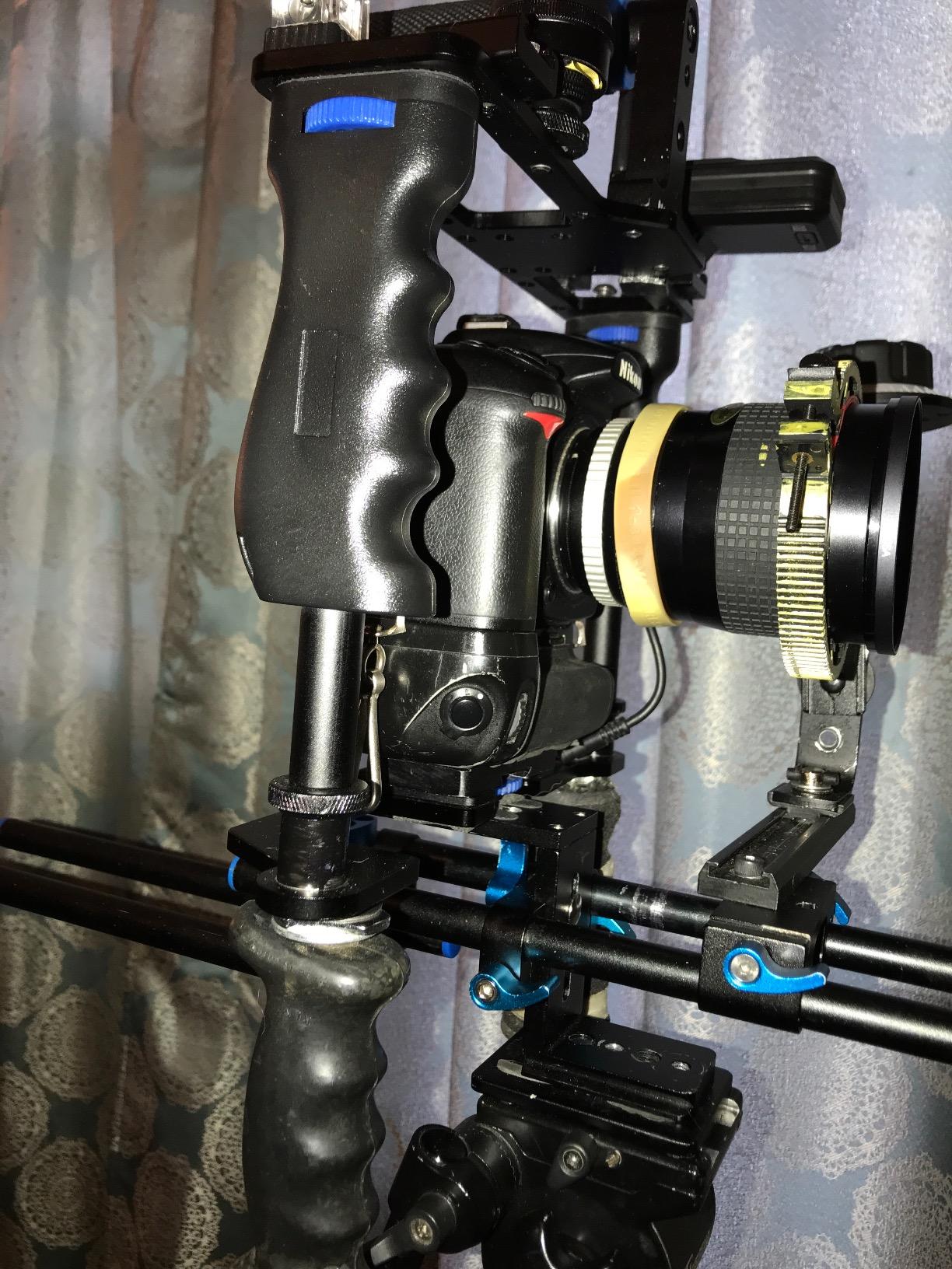 NEEWER Camera Video Cage Film Movie Making Kit, Aluminum Alloy with Top Handle, Dual Hand Grip, Two 15mm Rods, Compatible with Canon Sony Fujifilm Nikon DSLR Camera and Camcorder customer photo 2