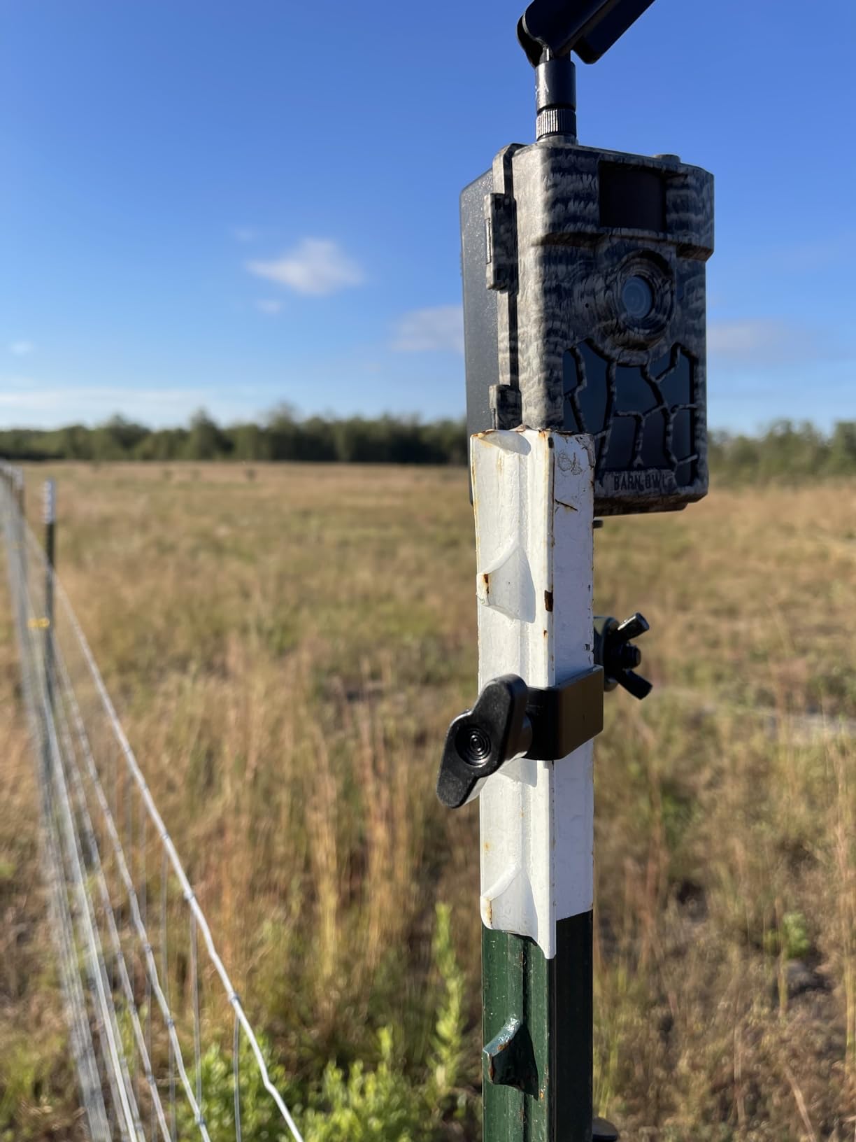 HME T-Post Trail Camera Holder | Compact Sturdy Adjustable Design | Easy Installation & Versatile Compatibility customer photo 1