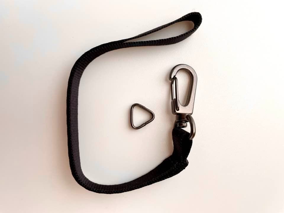 BLACKRAPID Camera Wrist Strap with FastenR FR-5 to connect to tripod mount on DSLR, SLR and Mirrorless Cameras customer photo 1