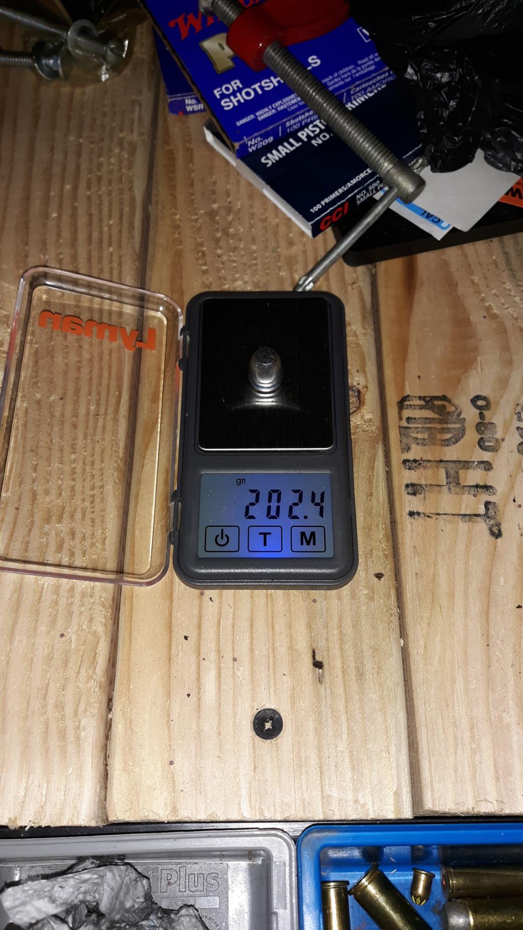 Lyman Pocket Touch 1500 Scale Kit with Powder Pal Funnel Pan & Handy Powder Scoop customer photo 2