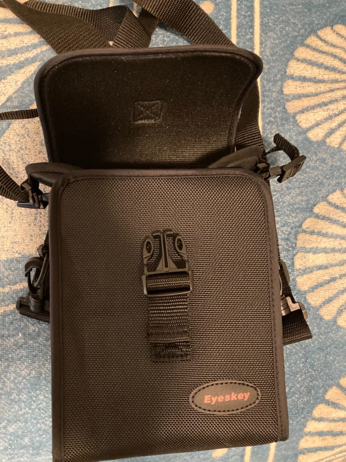 Eyeskey Universal 50mm Roof Prism Binoculars Case customer photo 1