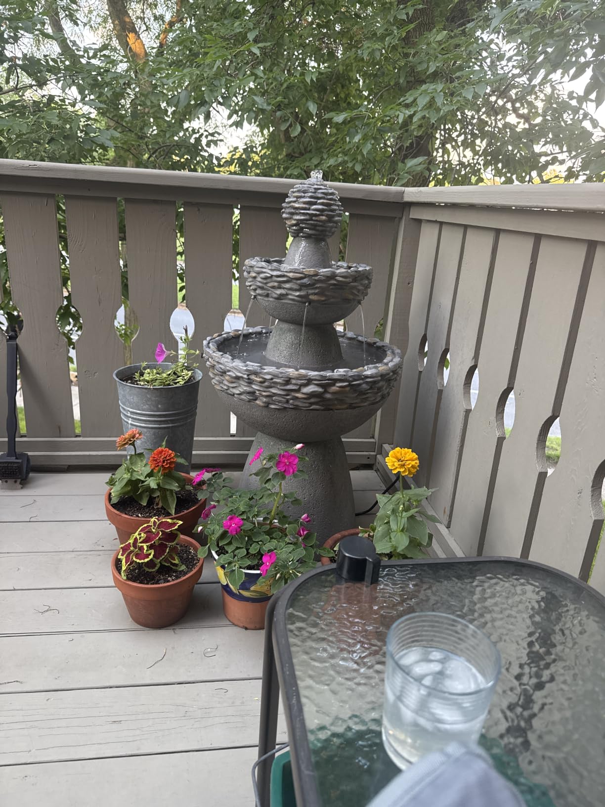 Teamson Home Lily Flower Floor Pedestal 3 Tiered Floor Waterfall Fountain with Pump for Outdoor Patio Garden Backyard Decking, 38 Inch Height, Dark Gray customer photo 1