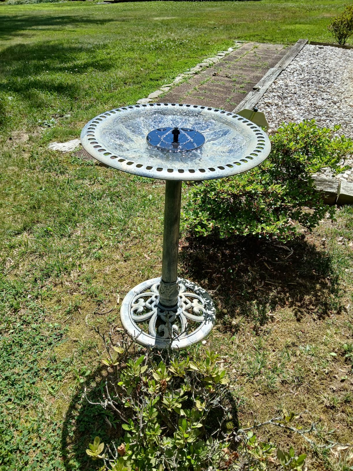 VIVOHOME Bird Bath with Solar Fountain for Outside, Pedestal, Green | Solar-Powered Pump, Weather-Resistant Polyresin, 20-Inch Bowl, for Outdoor/Garden, Bird-Friendly, Easy to Clean customer photo 2