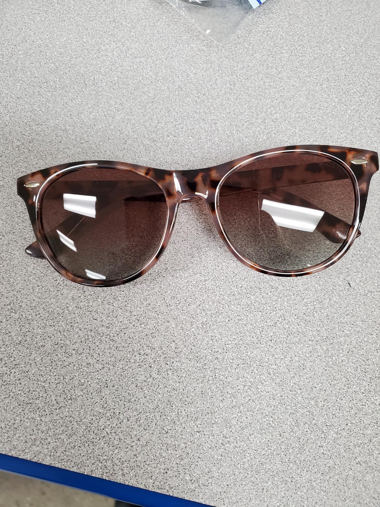 SOJOS Classic Polarized Sunglasses for Women Men Small UV400 Lenses SJ2076 customer photo 2